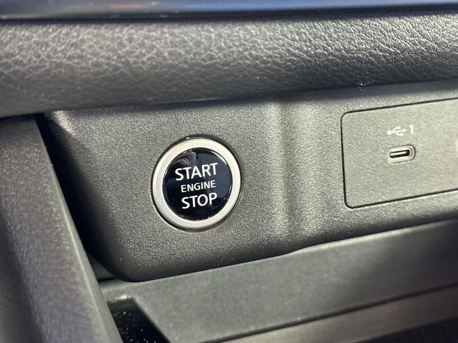 Thumbnail: 2022 Nissan Rogue - 28