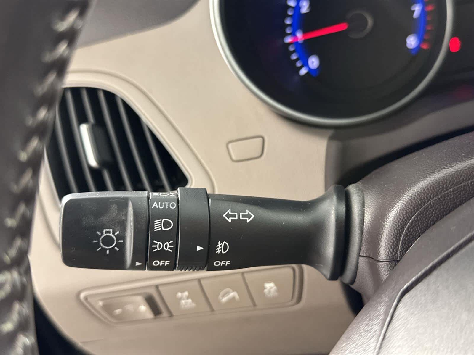 2015 Hyundai Tucson SE 26