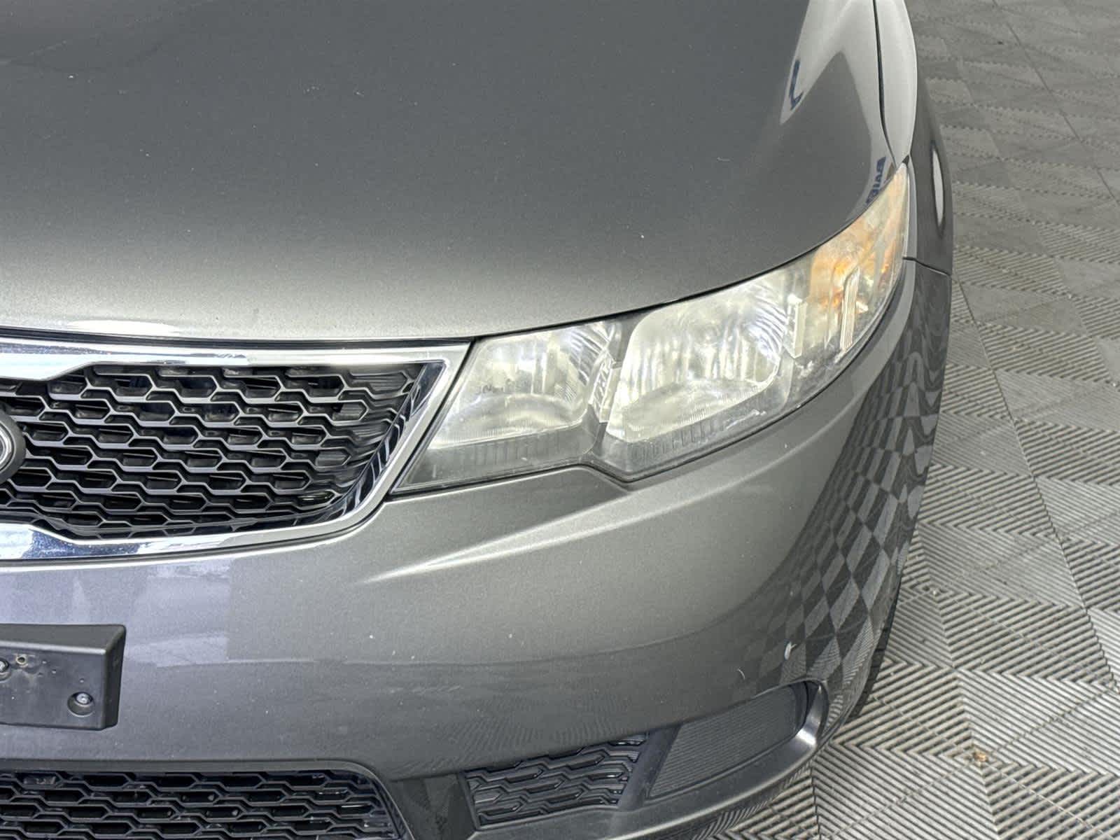 Thumbnail: 2013 Kia Forte - 9