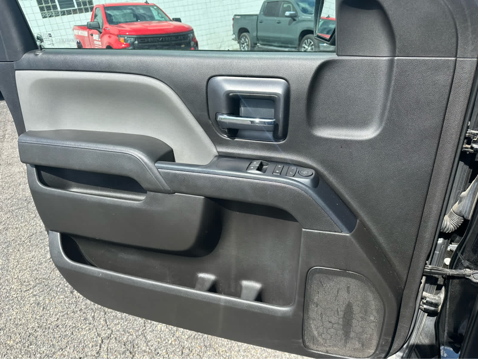 Thumbnail: 2018 Chevrolet Silverado 1500 - 18