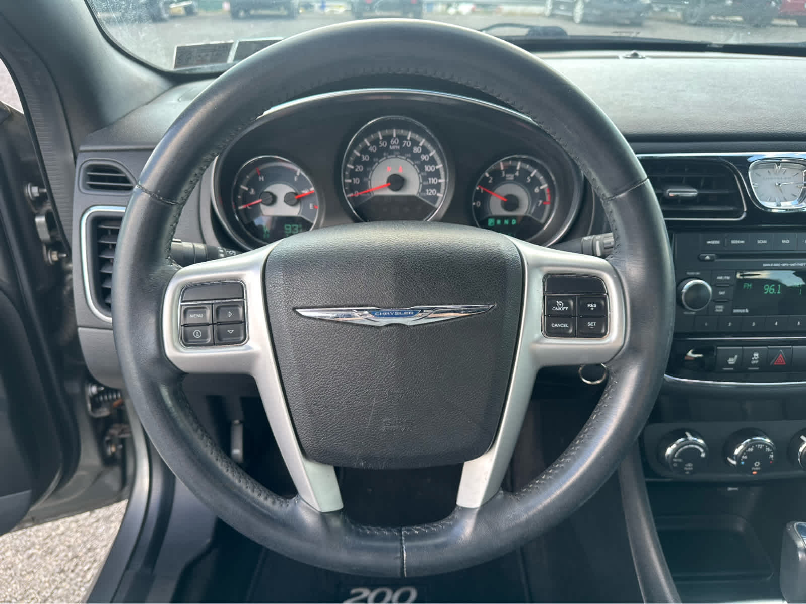 Thumbnail: 2013 Chrysler 200 - 11