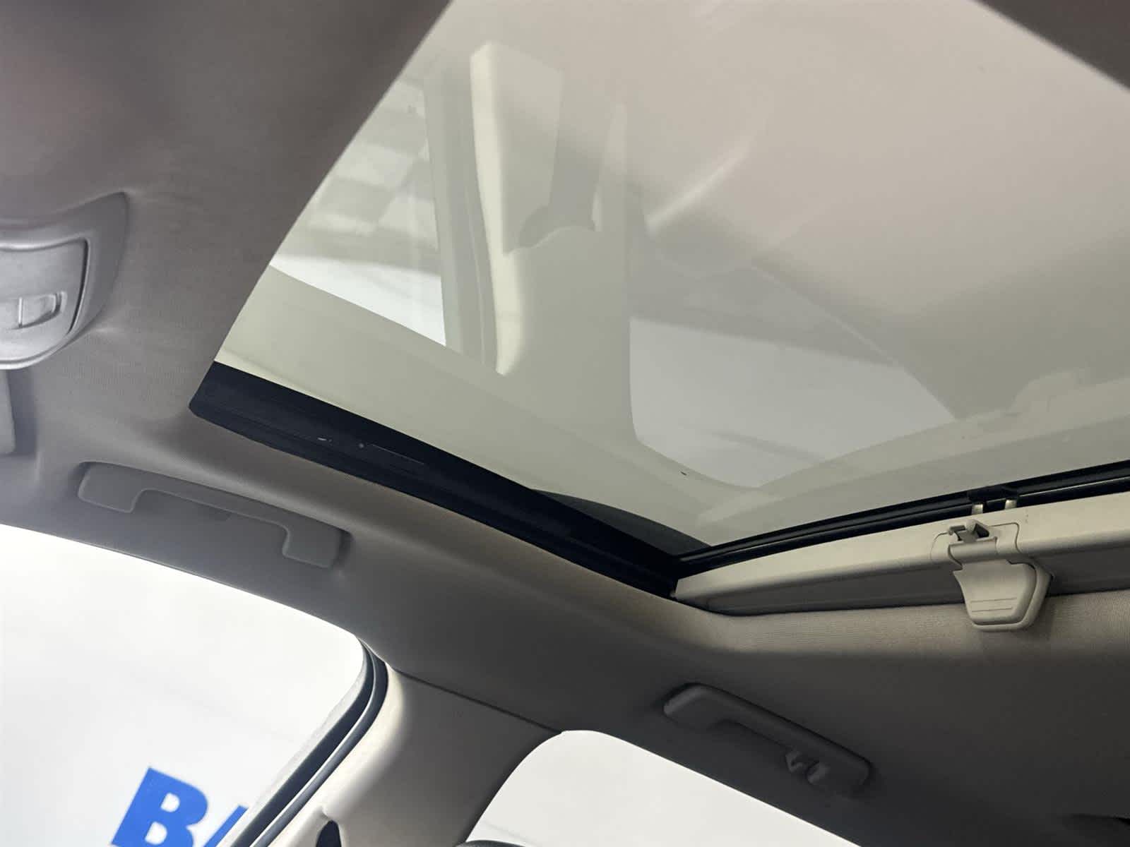 Thumbnail: 2017 GMC Acadia - 13