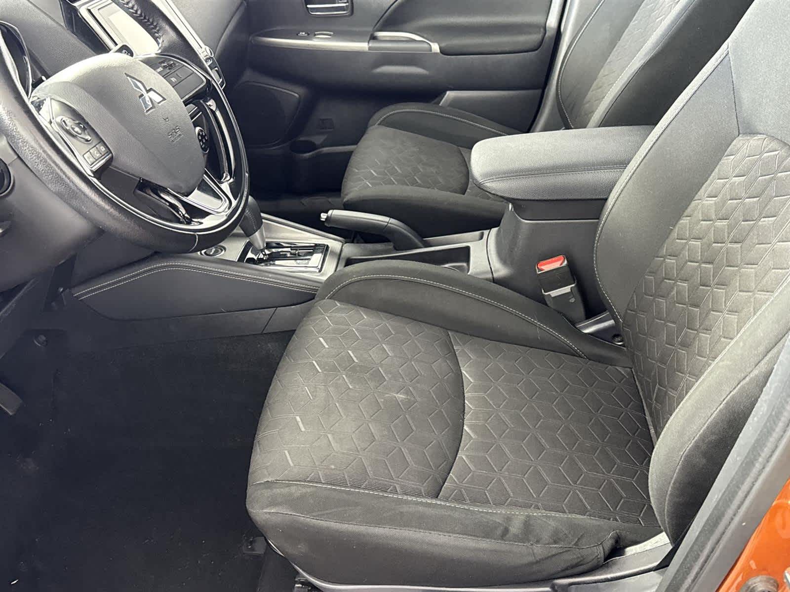 Thumbnail: 2020 Mitsubishi Outlander Sport - 11