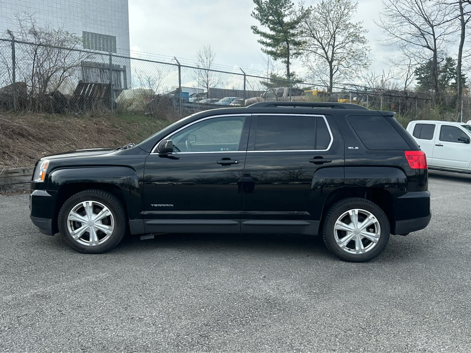 Thumbnail: 2017 GMC Terrain - 4