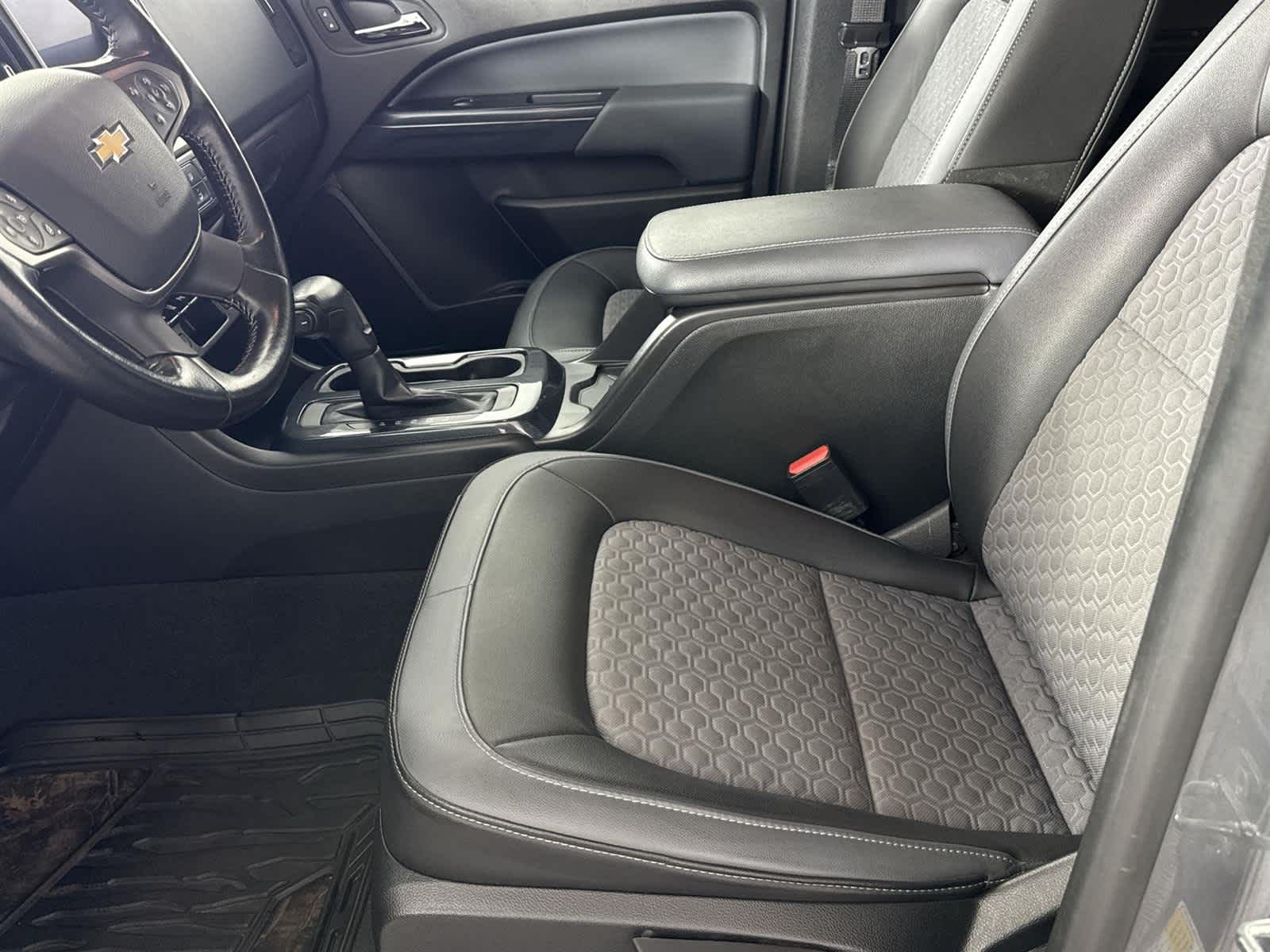 Thumbnail: 2021 Chevrolet Colorado - 12