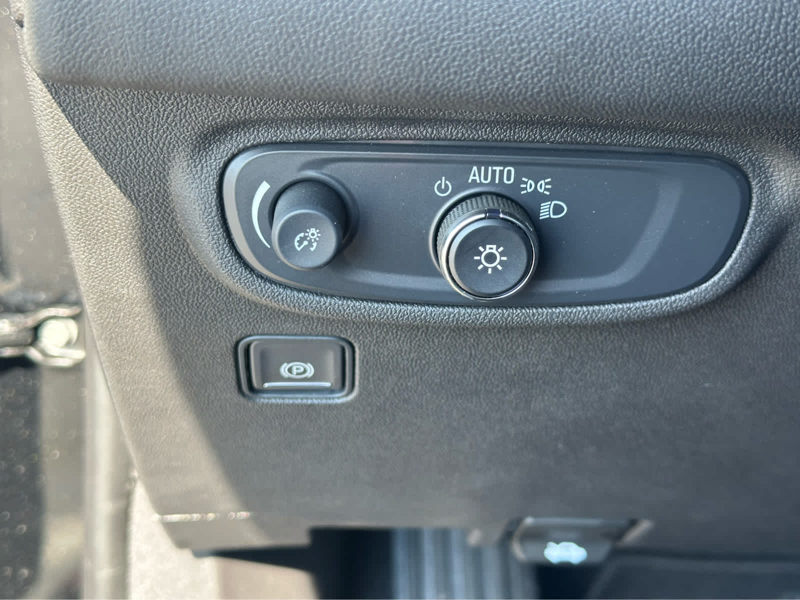 Thumbnail: 2024 GMC Terrain - 16