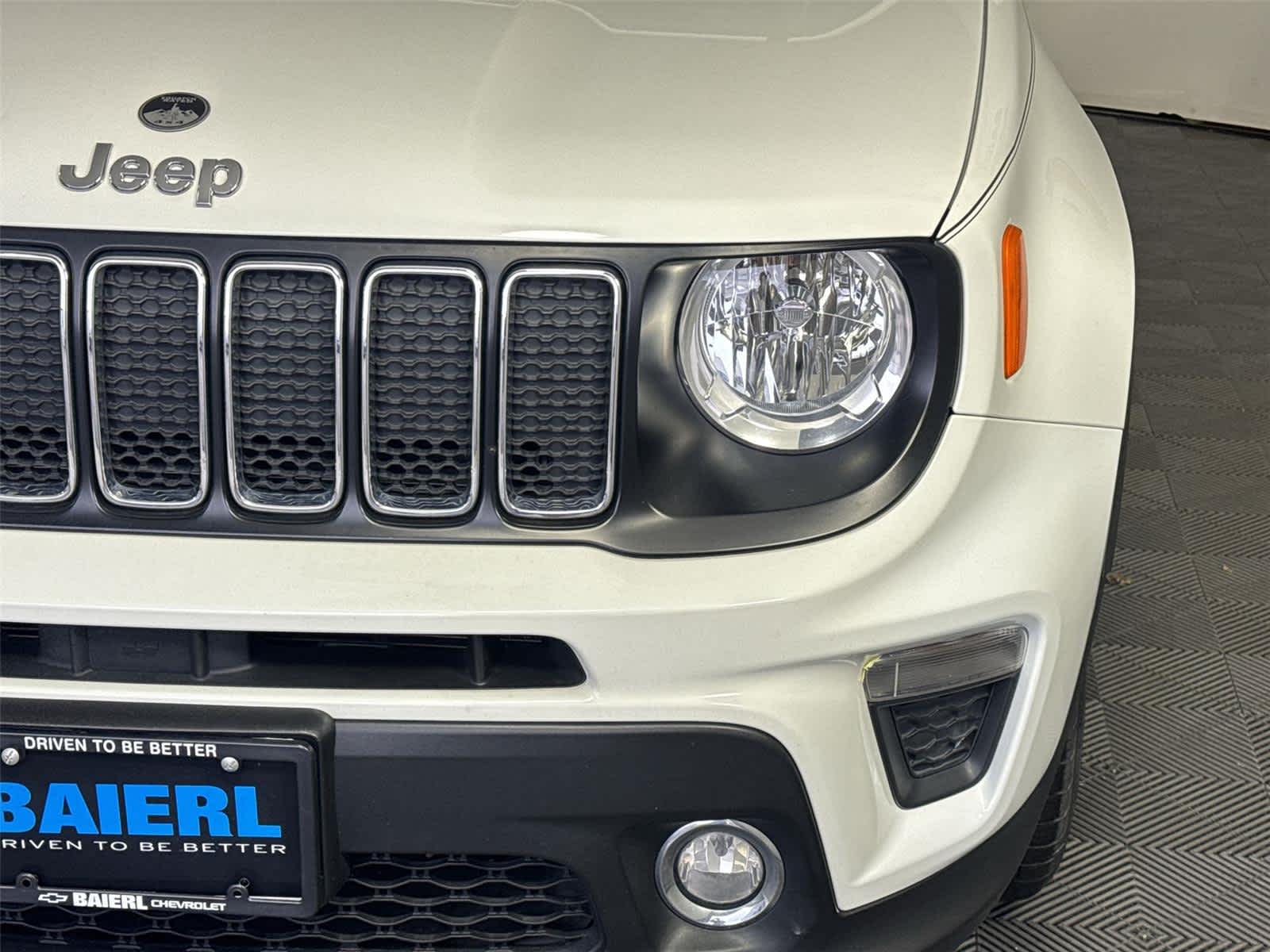 Thumbnail: 2020 Jeep Renegade - 9