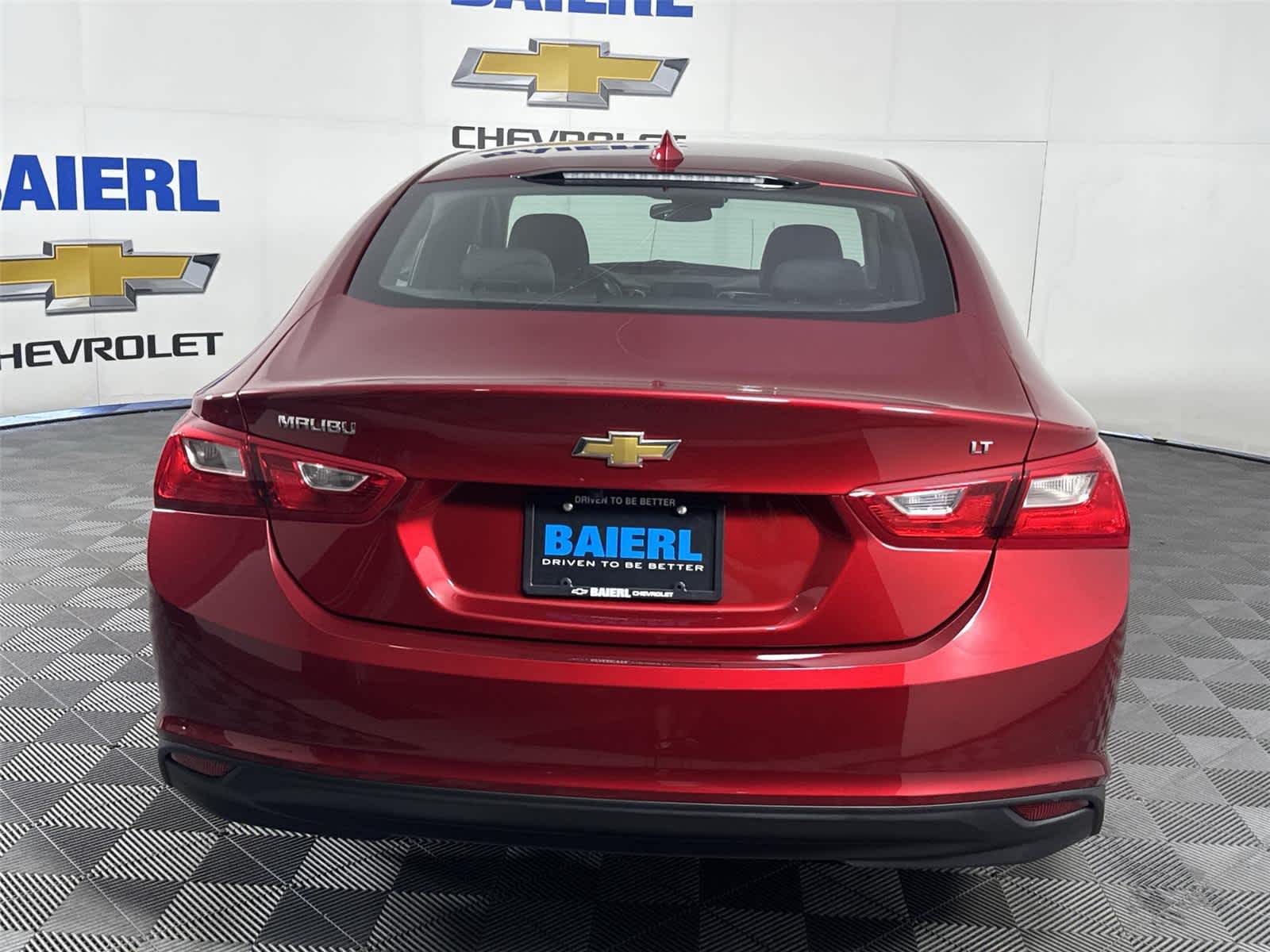 Thumbnail: 2023 Chevrolet Malibu - 4