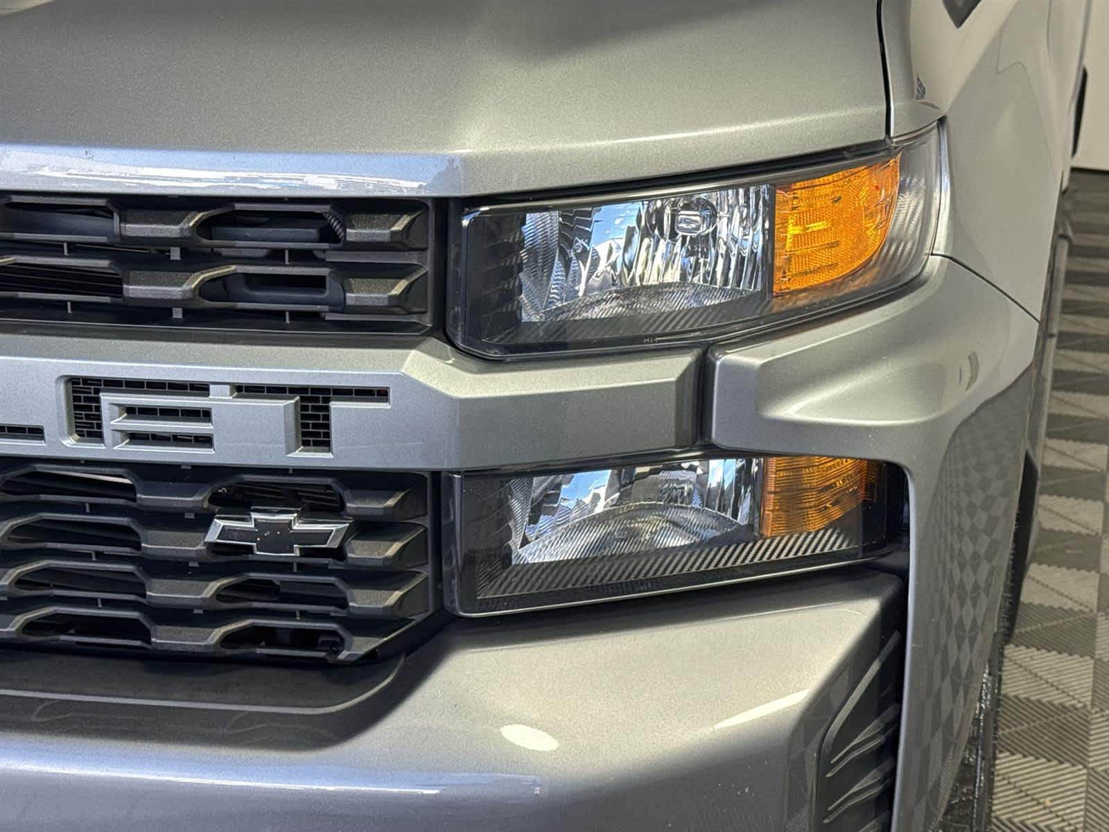 Thumbnail: 2020 Chevrolet Silverado 1500 - 9