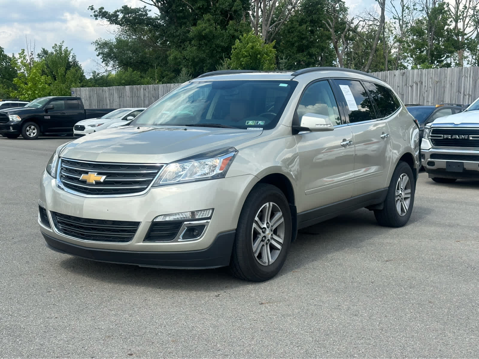 2016 Chevrolet Traverse LT -
                  Wexford, PA