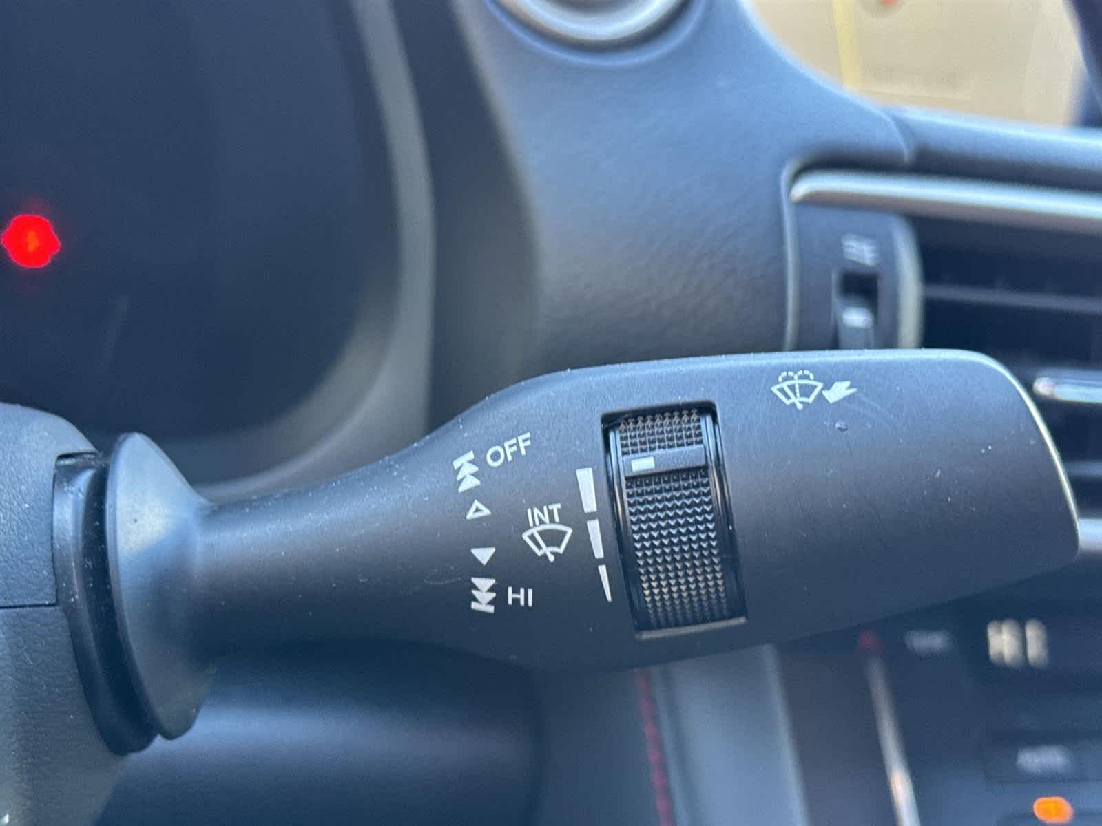 Thumbnail: 2018 Lexus IS - 28