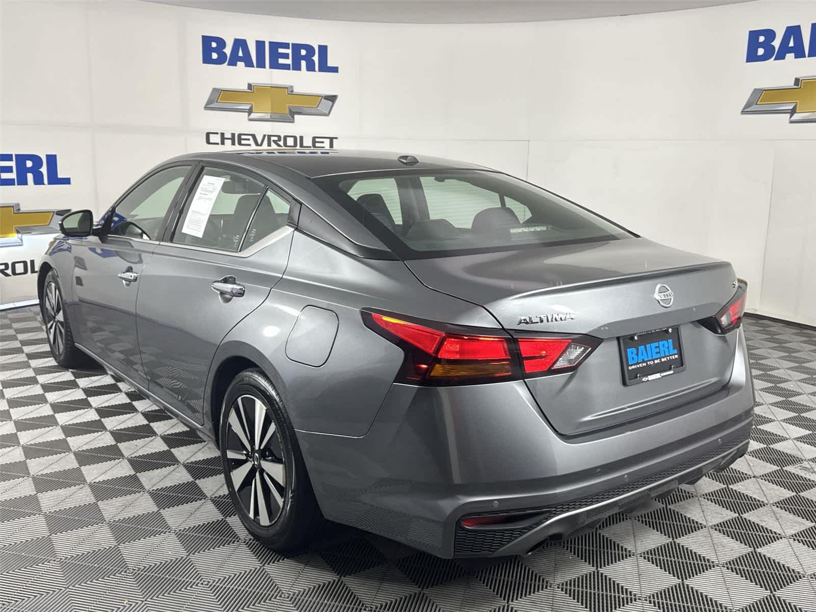 Thumbnail: 2019 Nissan Altima - 3