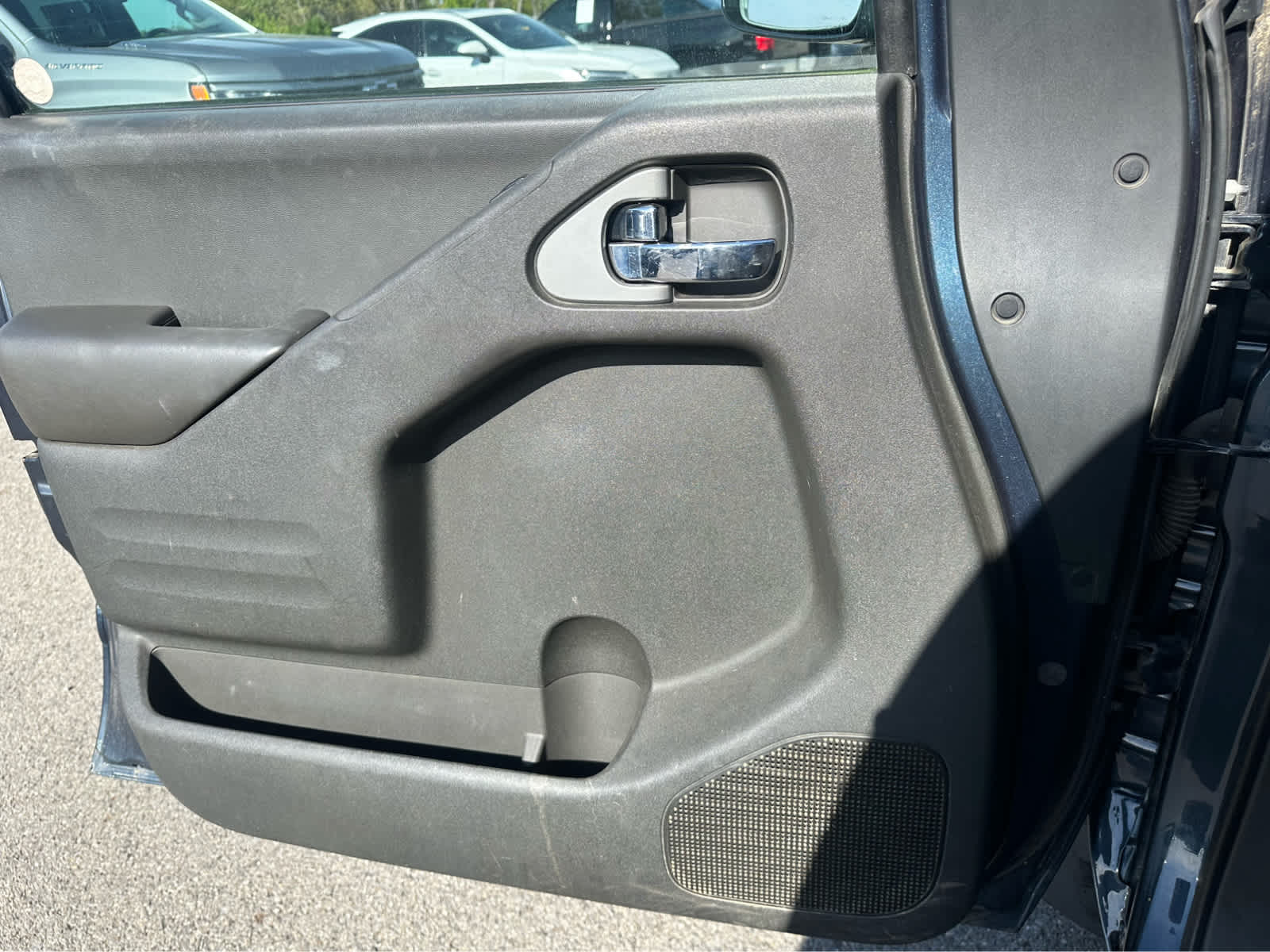 Thumbnail: 2015 Nissan Frontier - 18