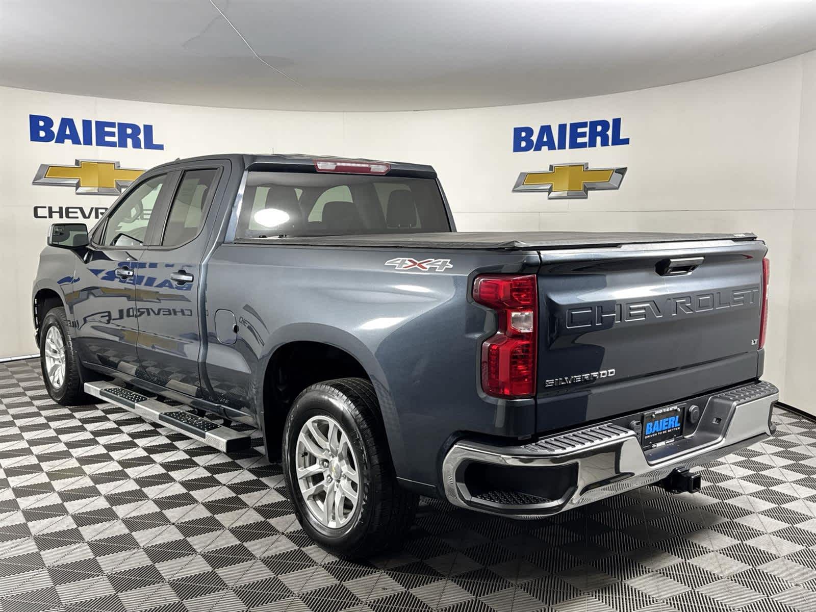 Thumbnail: 2020 Chevrolet Silverado 1500 - 3