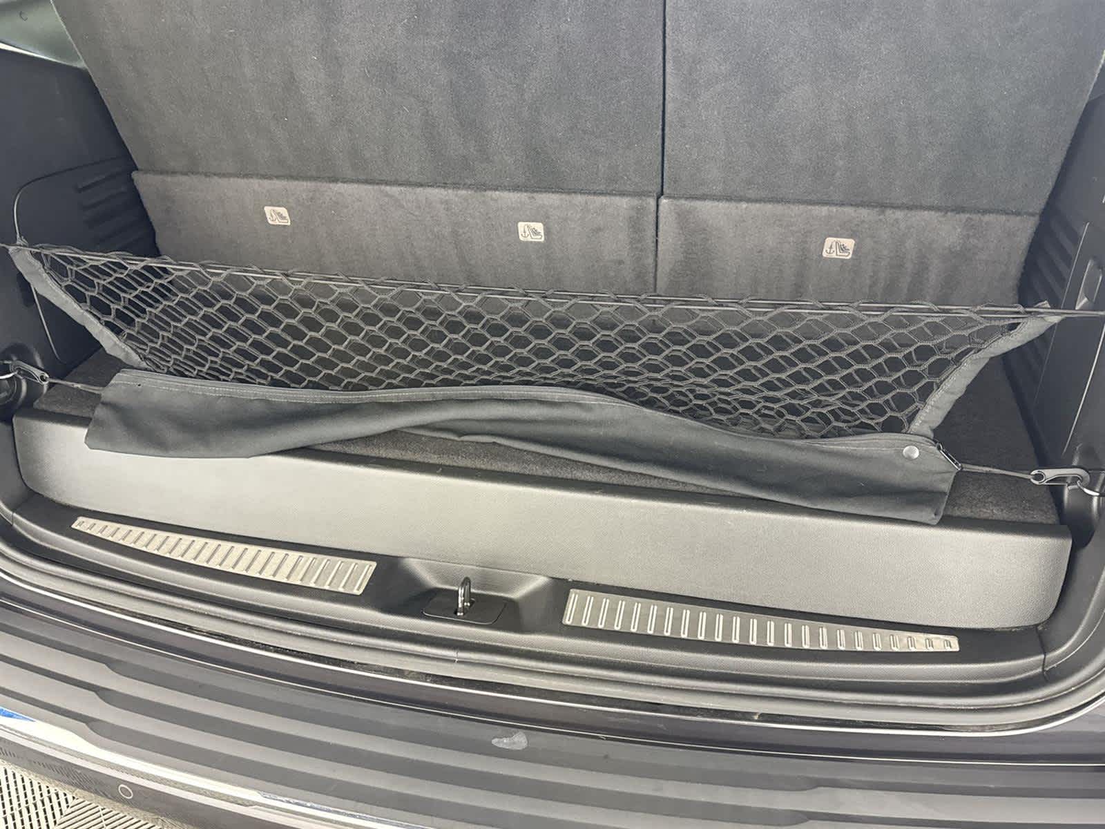 Thumbnail: 2017 Chevrolet Tahoe - 16