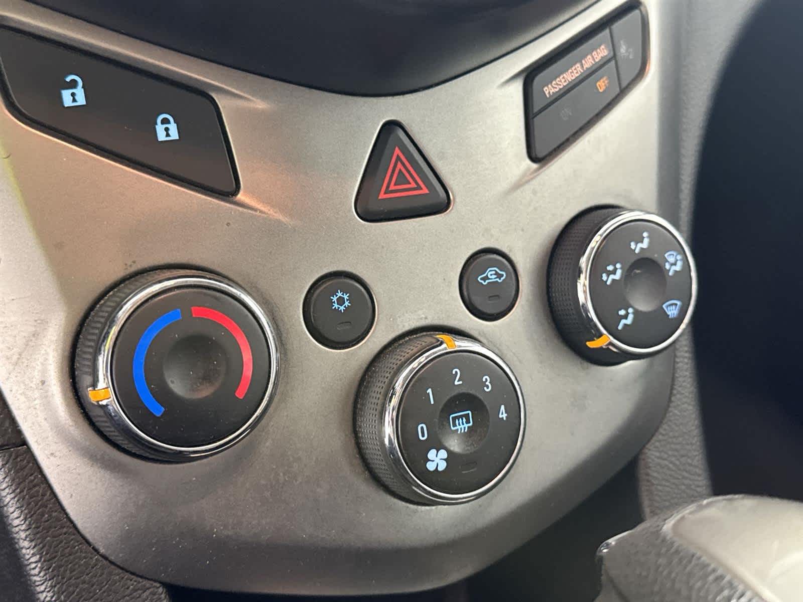 Thumbnail: 2015 Chevrolet Sonic - 18