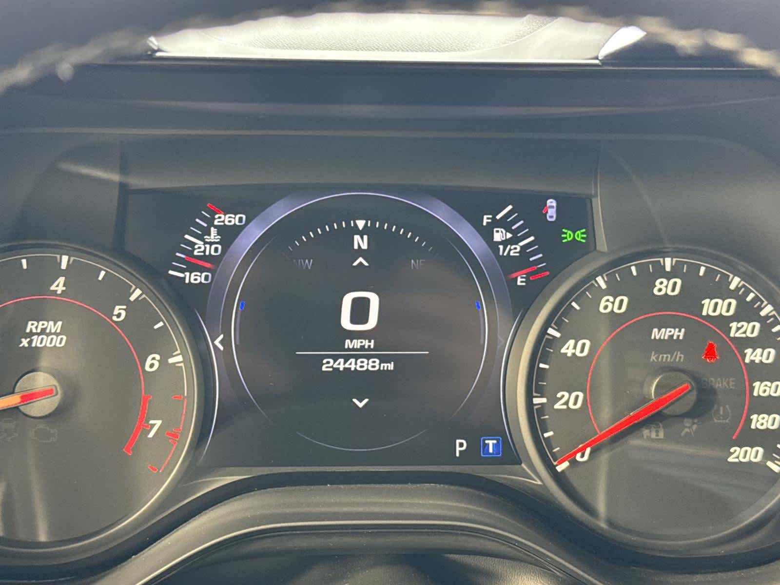 Thumbnail: 2020 Chevrolet Camaro - 28