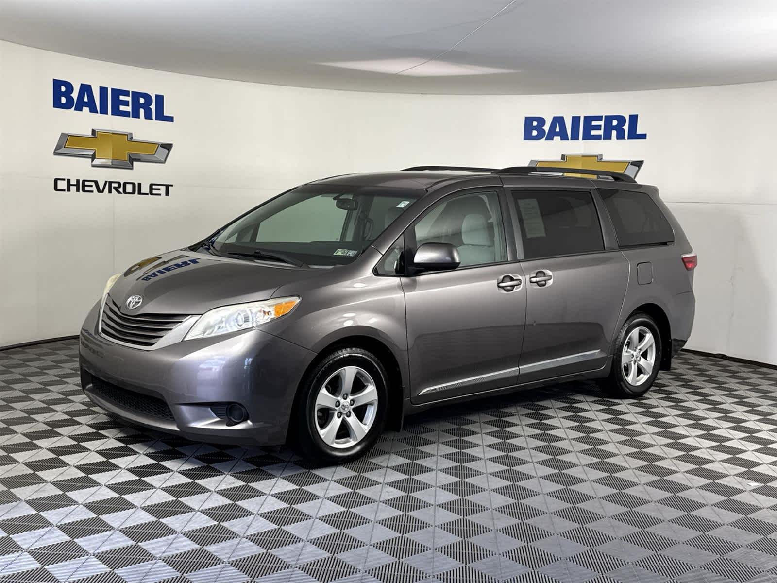 2016 Toyota Sienna LE -
                  Wexford, PA