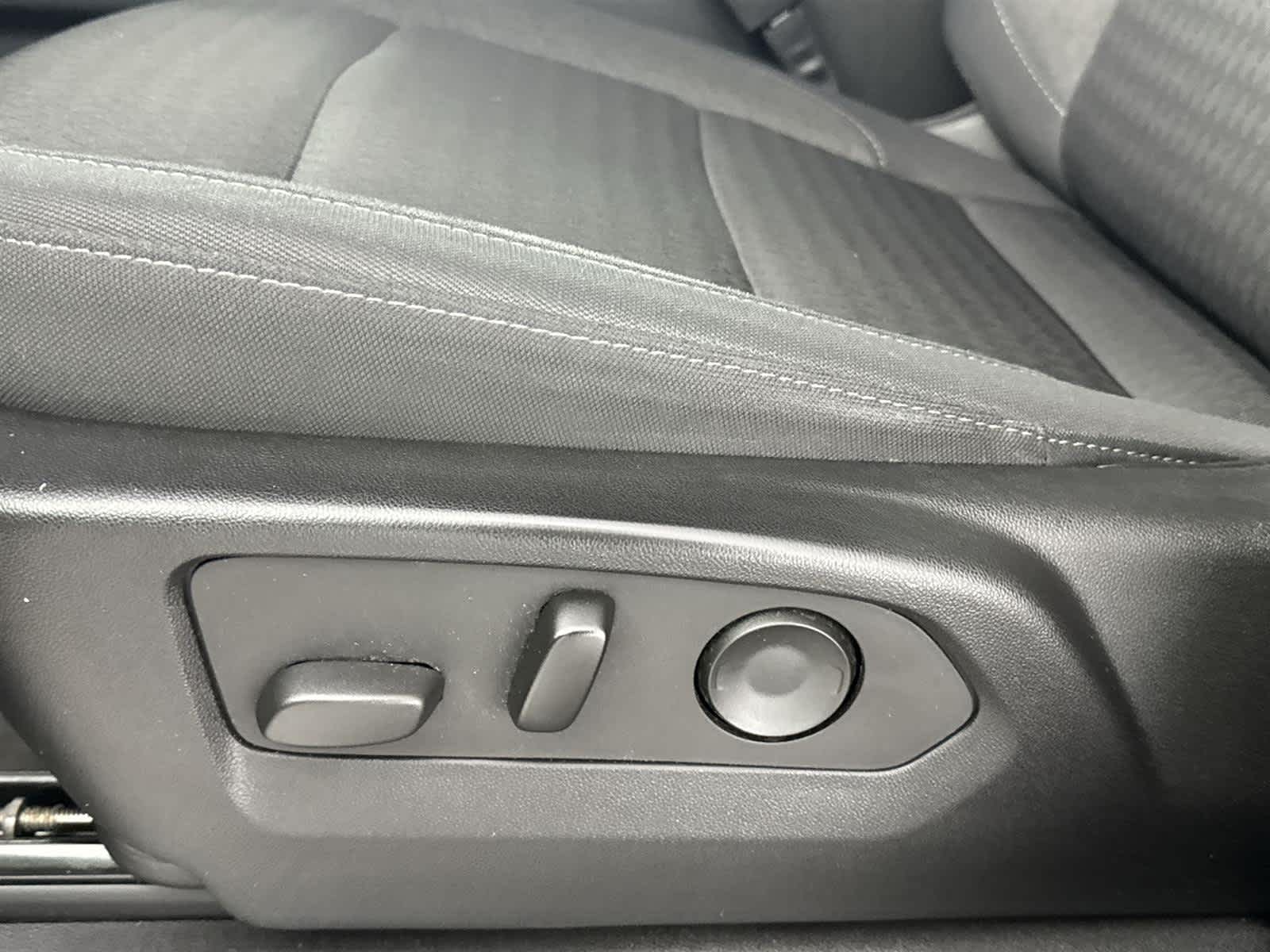 Thumbnail: 2022 Chevrolet Silverado 1500 - 12