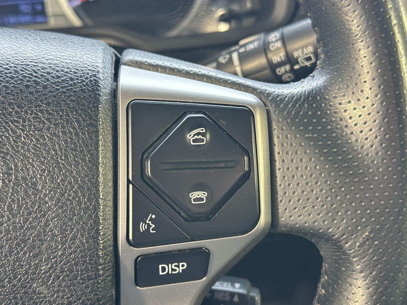 Thumbnail: 2015 Toyota 4Runner - 26