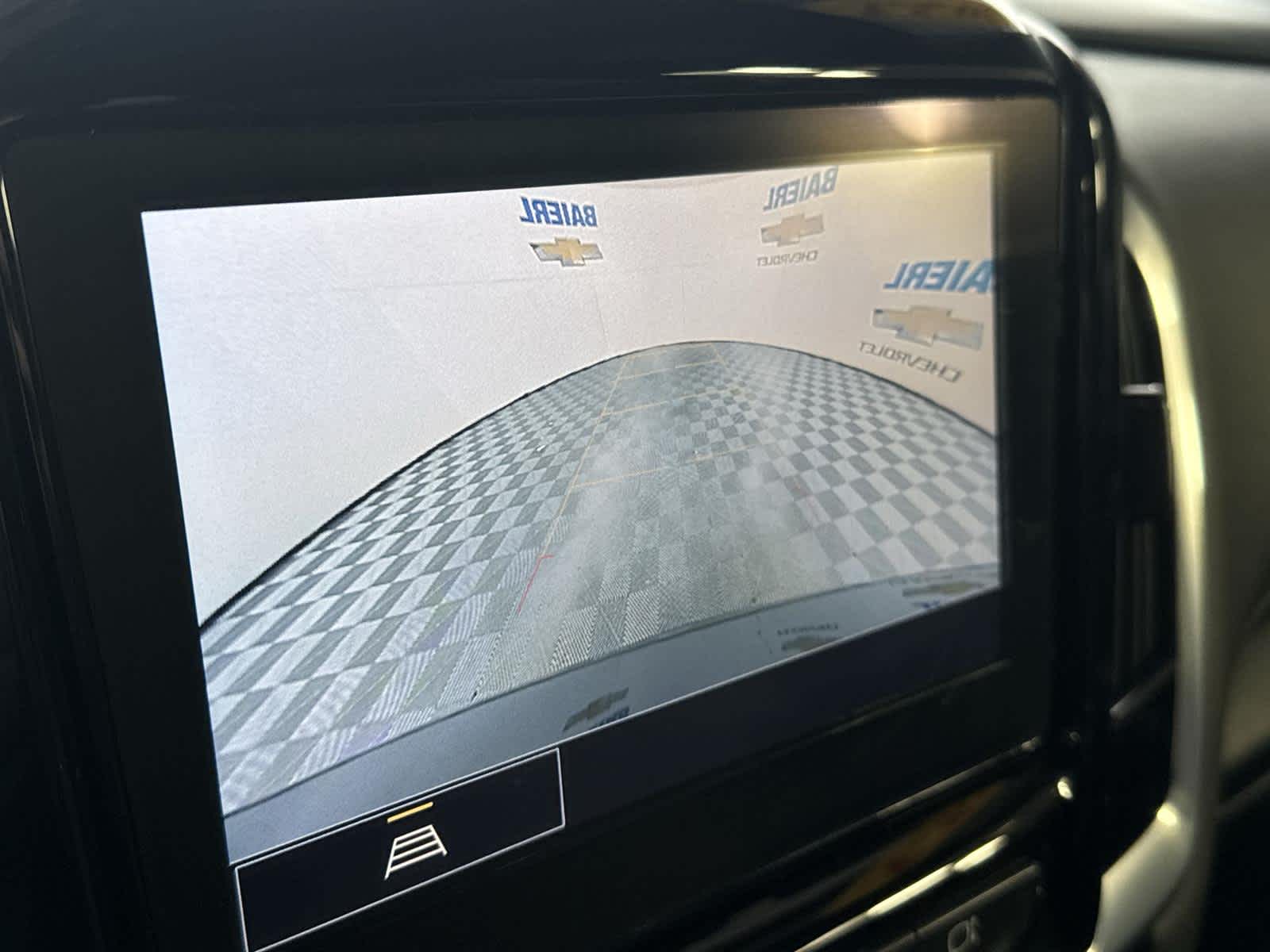 Thumbnail: 2023 Chevrolet Traverse - 18