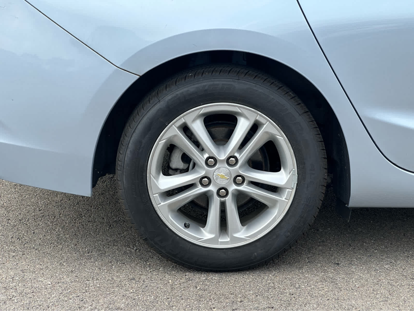 Thumbnail: 2017 Chevrolet Cruze - 22