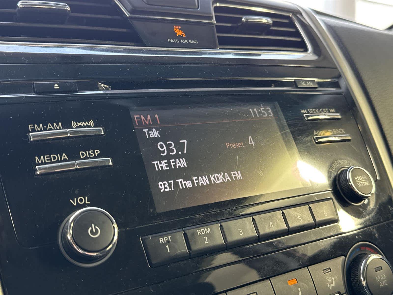 Thumbnail: 2015 Nissan Altima - 17