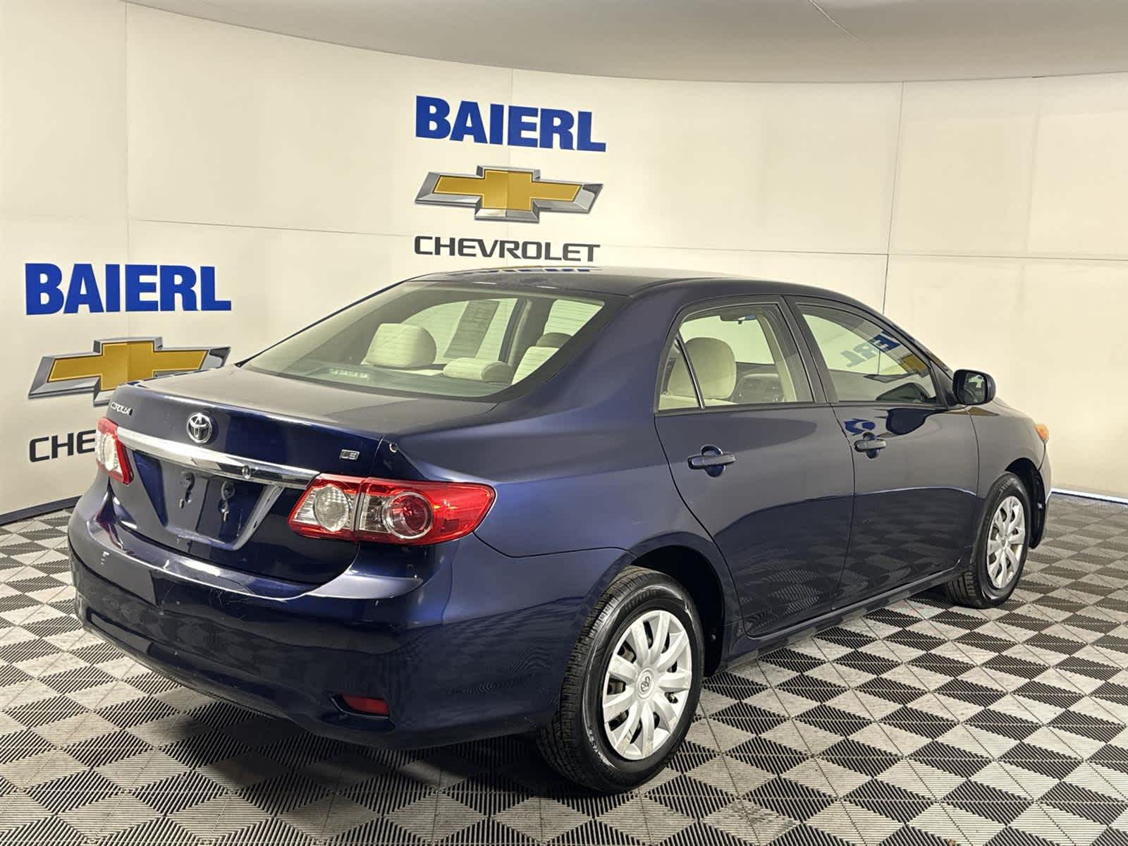 Thumbnail: 2011 Toyota Corolla - 5