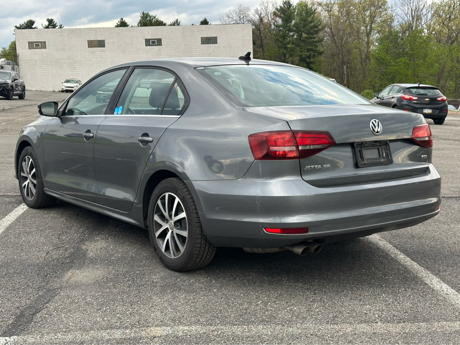 Thumbnail: 2017 Volkswagen Jetta - 5