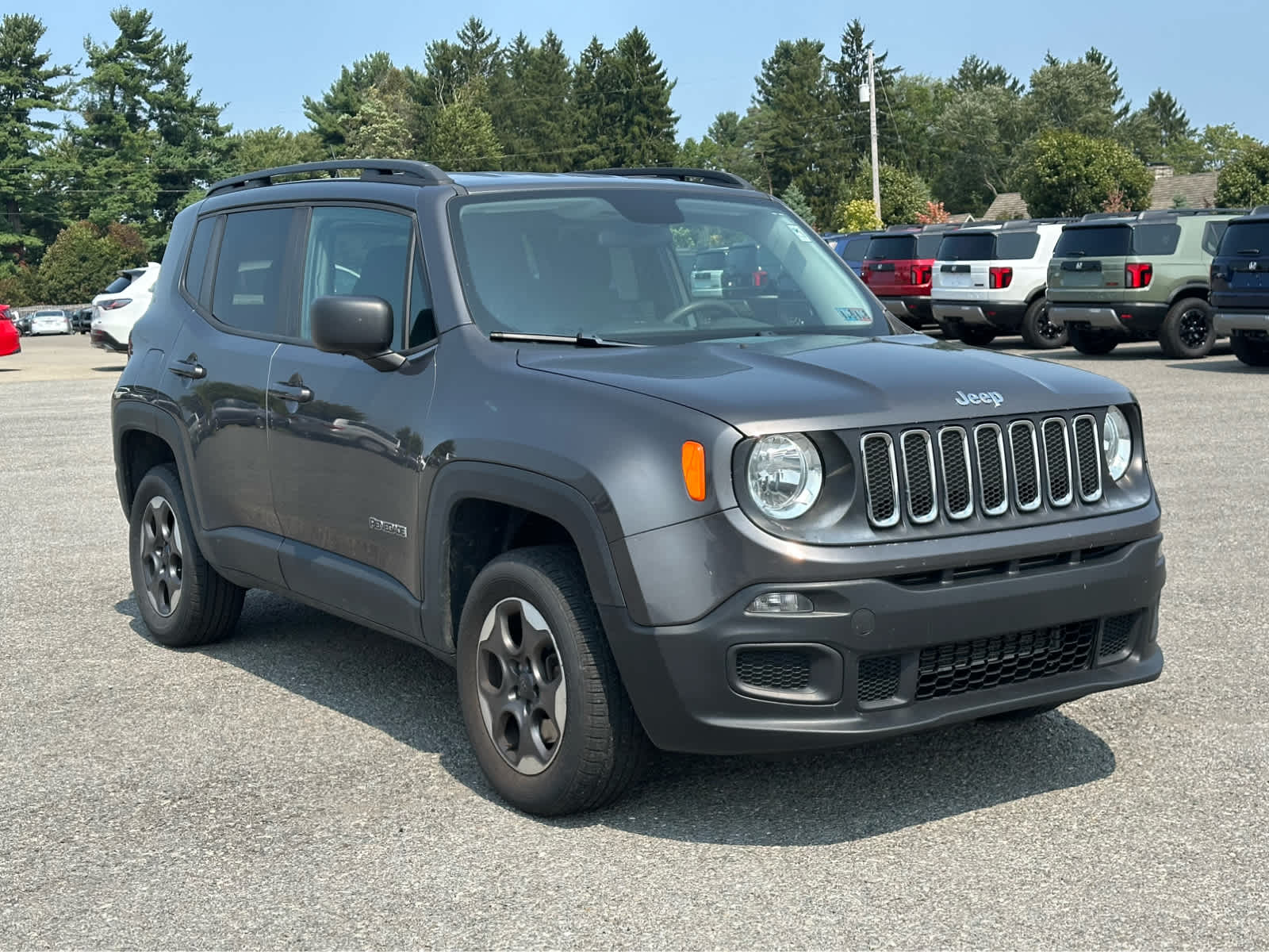 Thumbnail: 2016 Jeep Renegade - 3