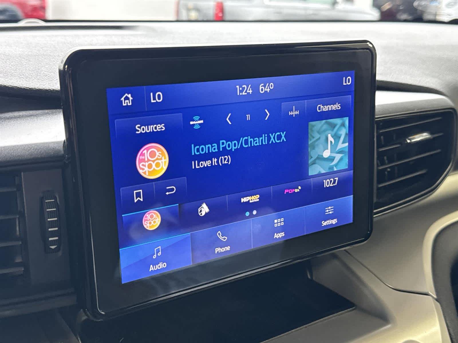 Thumbnail: 2022 Ford Explorer - 15