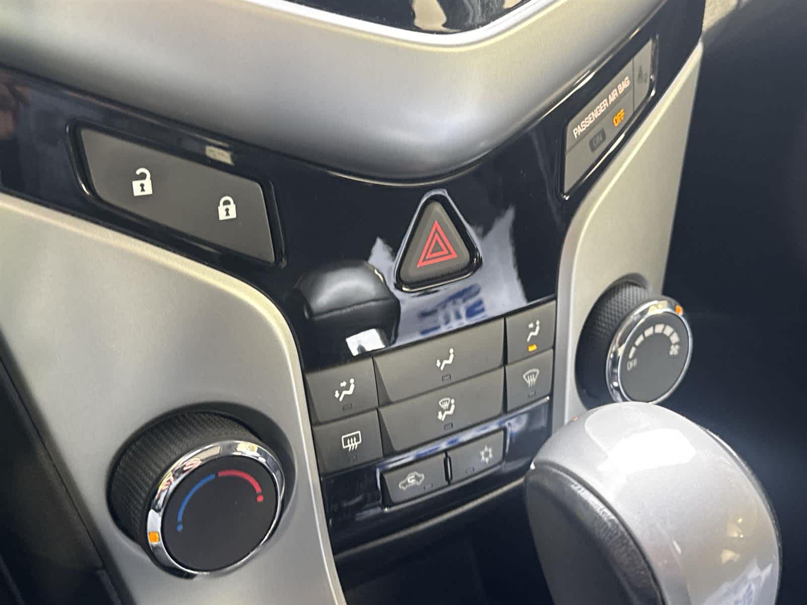 Thumbnail: 2014 Chevrolet Cruze - 19