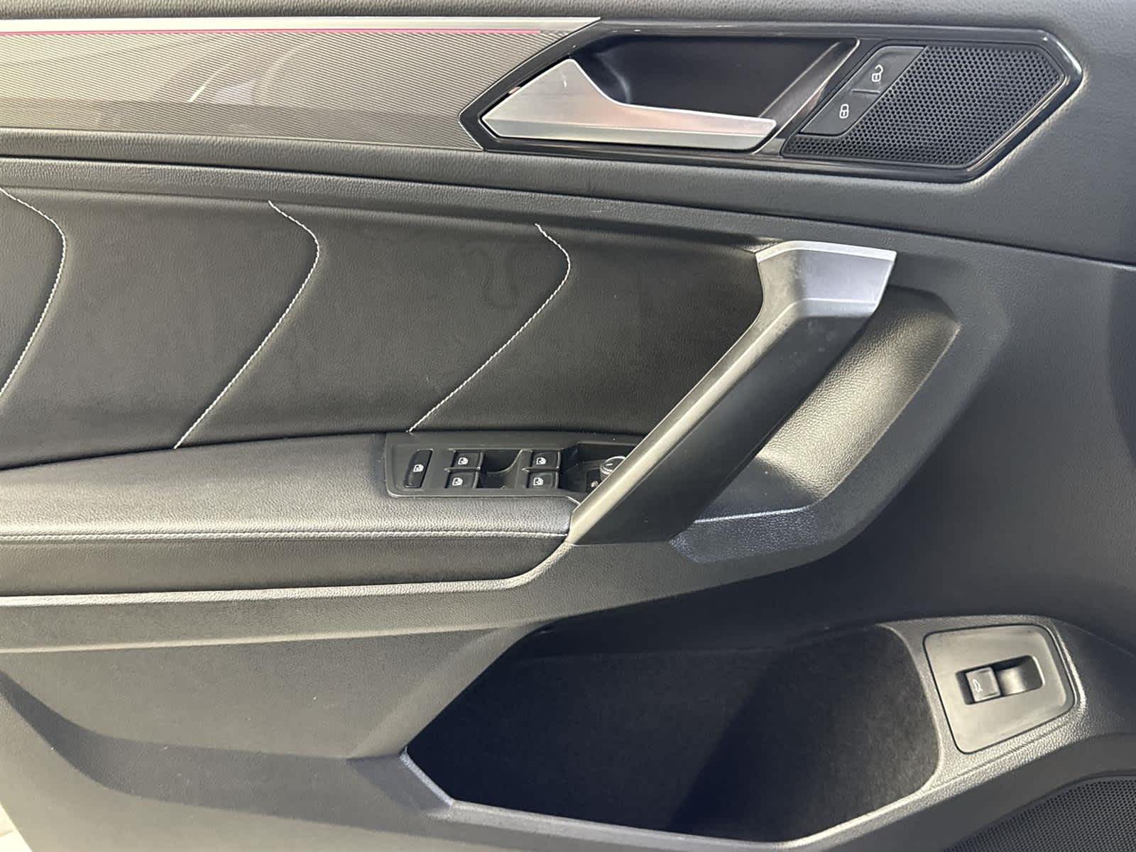 Thumbnail: 2024 Volkswagen Tiguan - 20