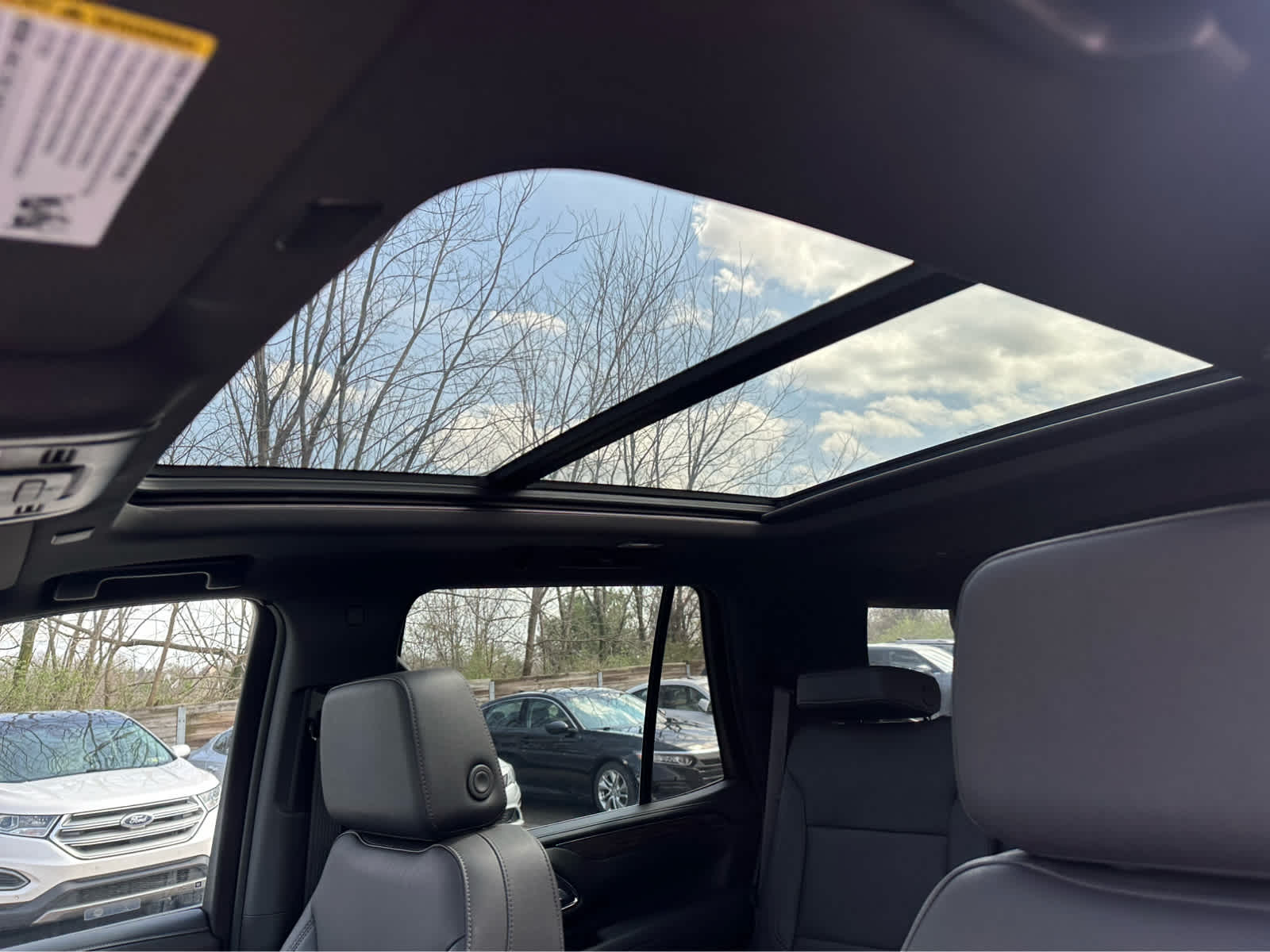 Thumbnail: 2023 Chevrolet Tahoe - 11