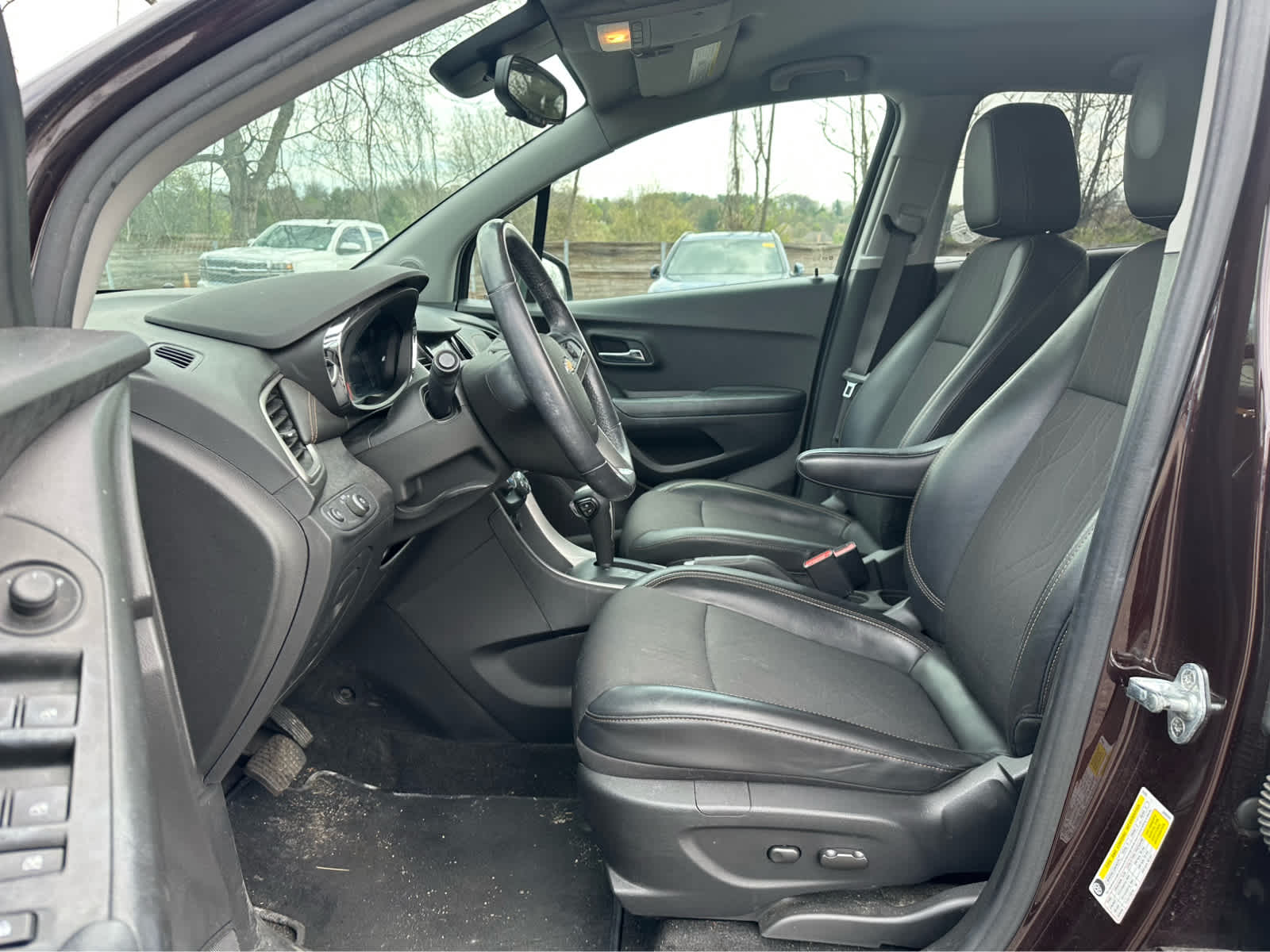 Thumbnail: 2022 Chevrolet Trax - 9