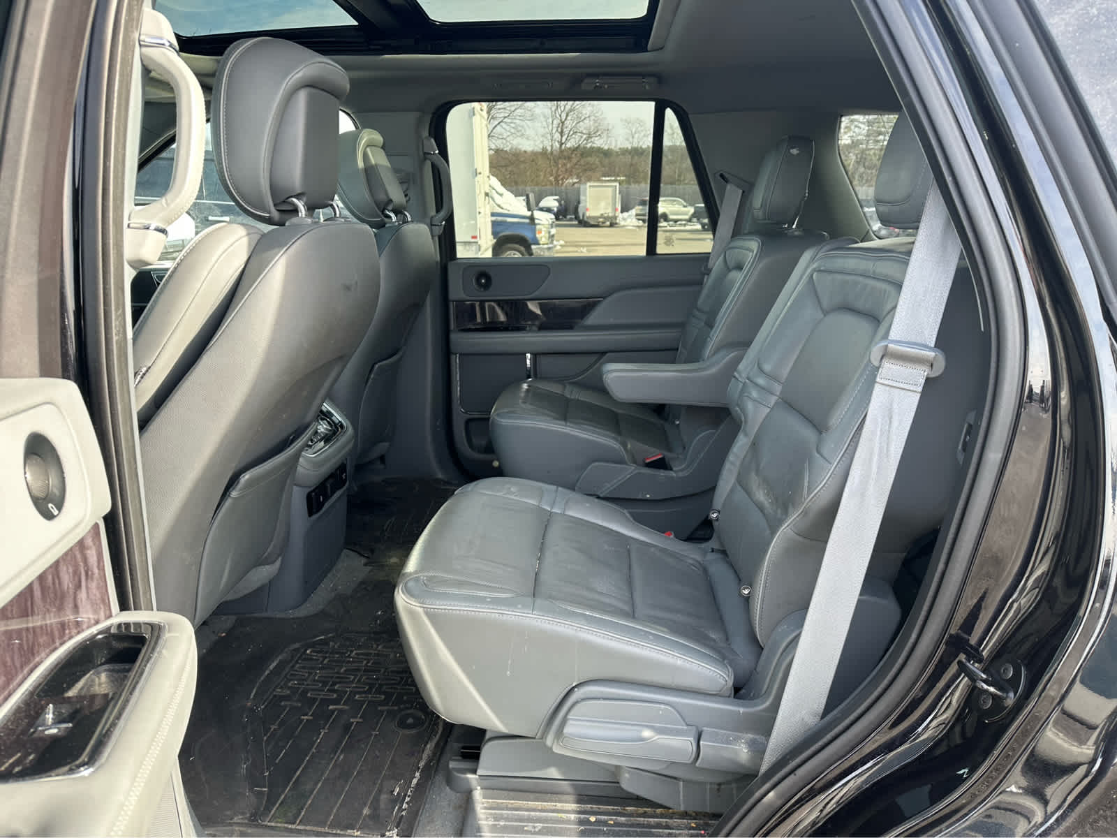 Thumbnail: 2019 Lincoln Navigator - 23