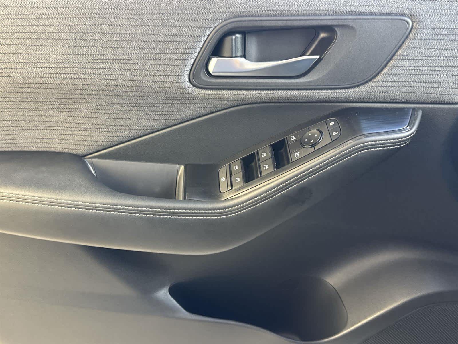 Thumbnail: 2022 Nissan Rogue - 21