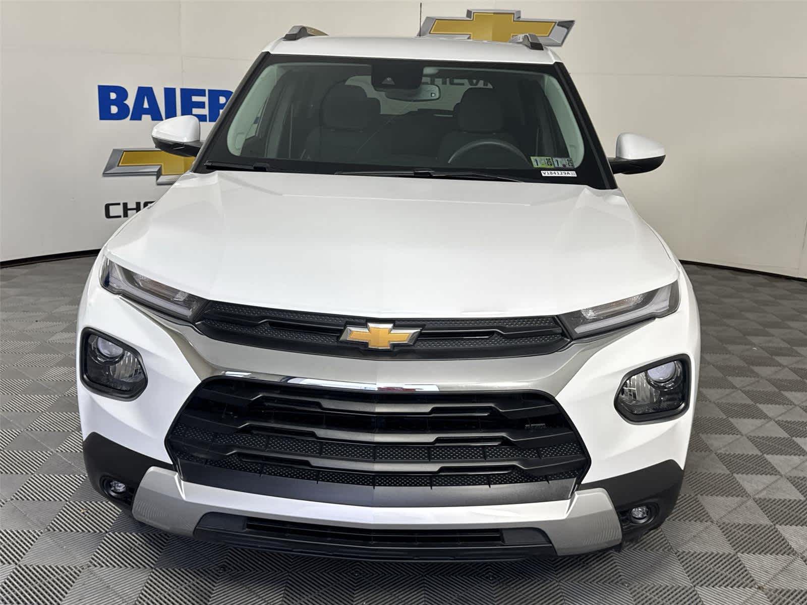 Thumbnail: 2023 Chevrolet TrailBlazer - 8
