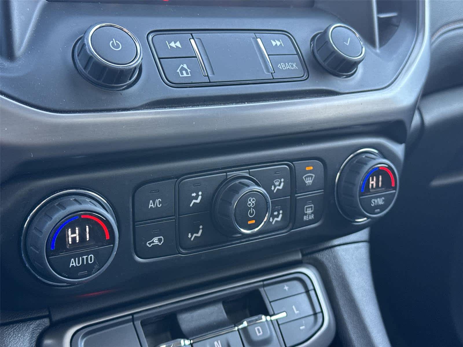 Thumbnail: 2023 GMC Acadia - 20