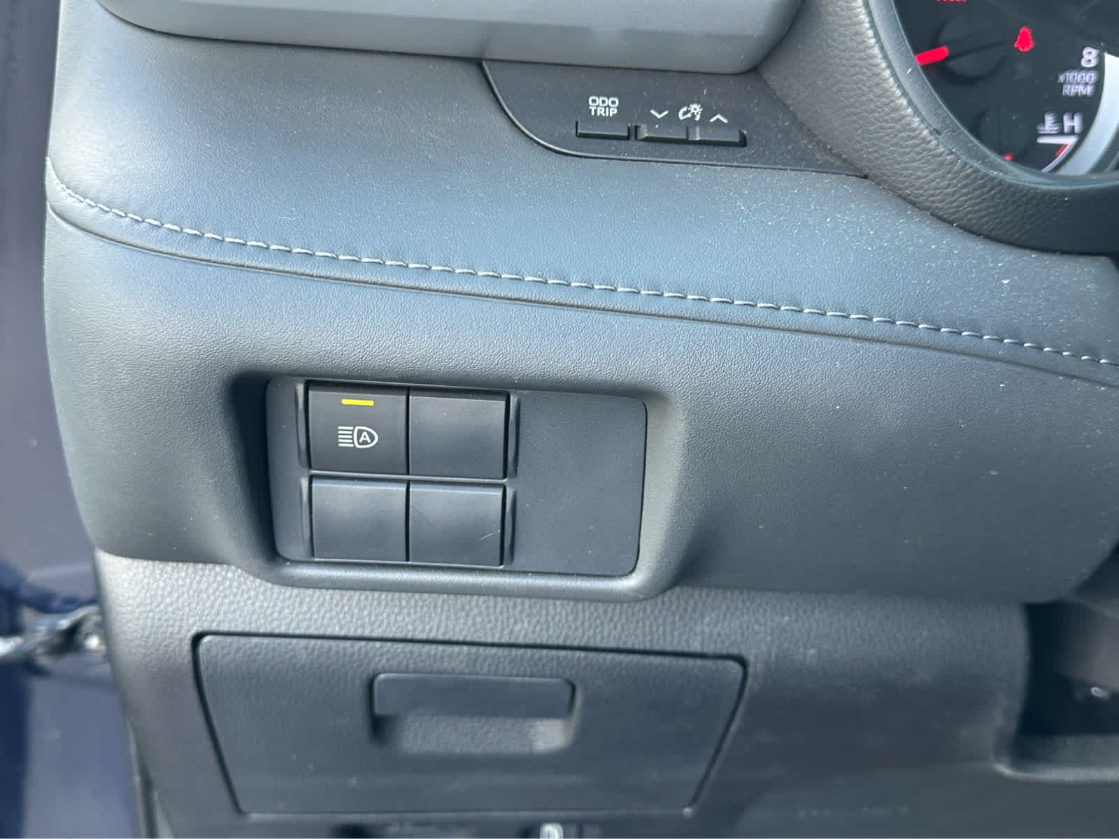 Thumbnail: 2021 Toyota Highlander - 14