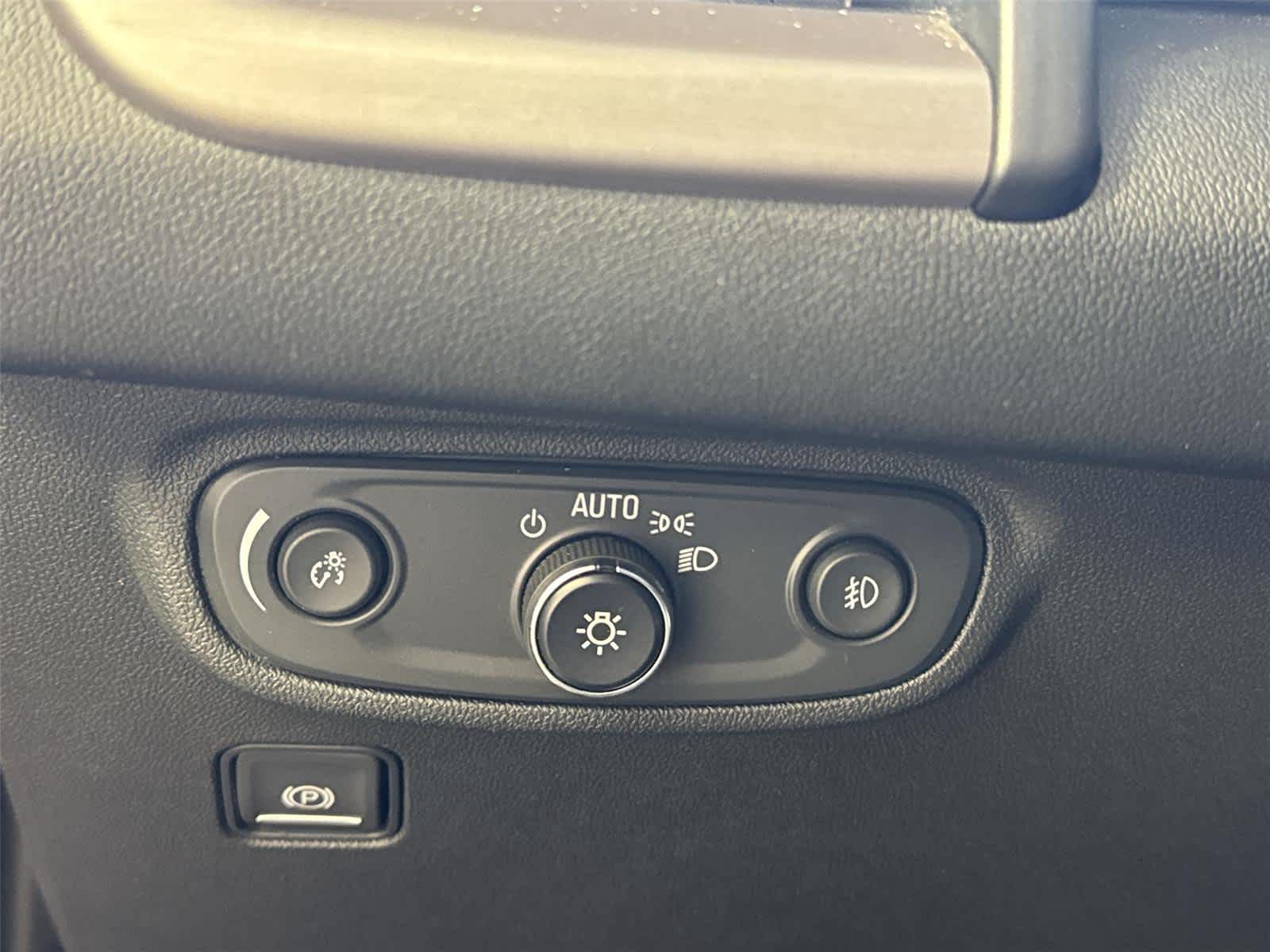 Thumbnail: 2022 GMC Terrain - 26