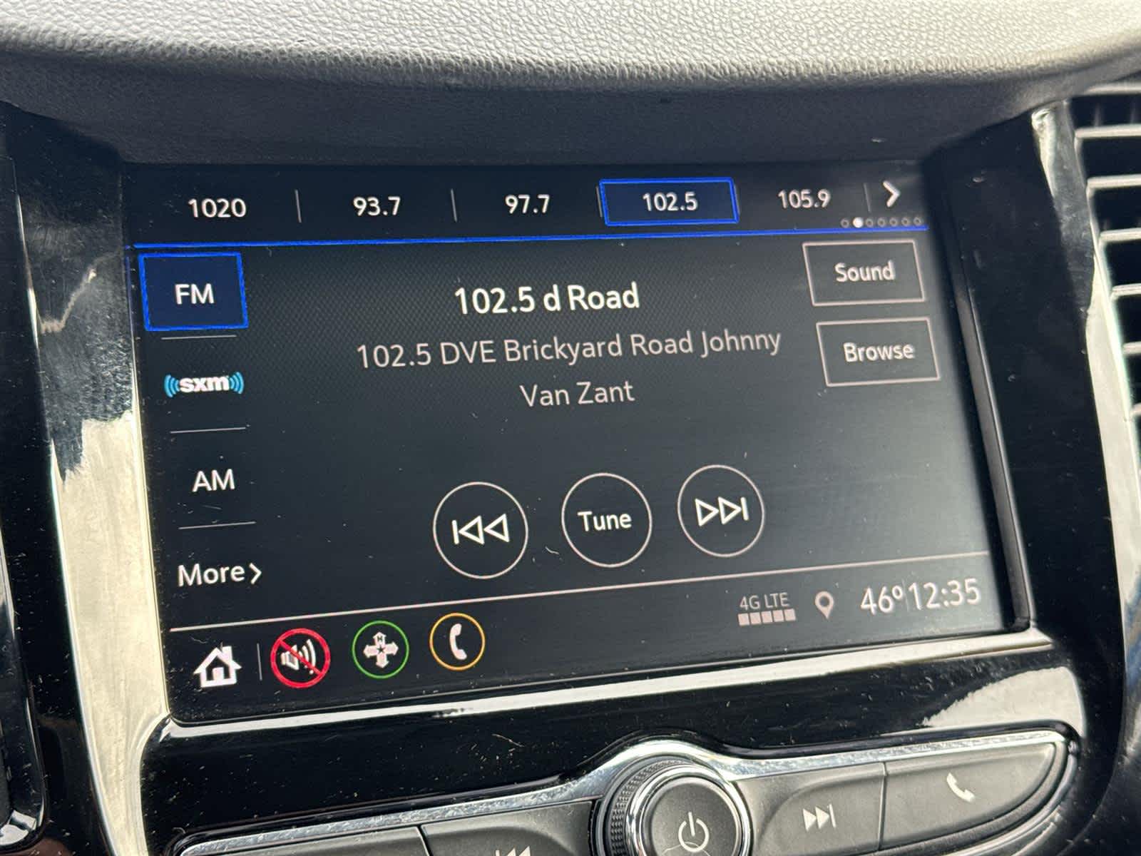 Thumbnail: 2022 Chevrolet Trax - 16