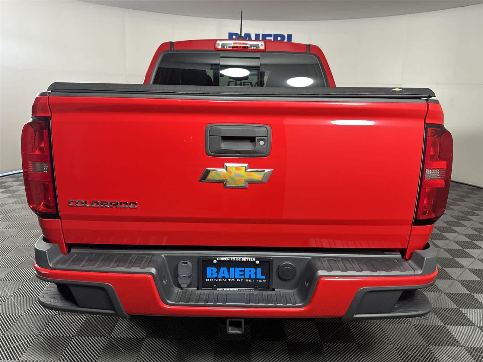 Thumbnail: 2015 Chevrolet Colorado - 4