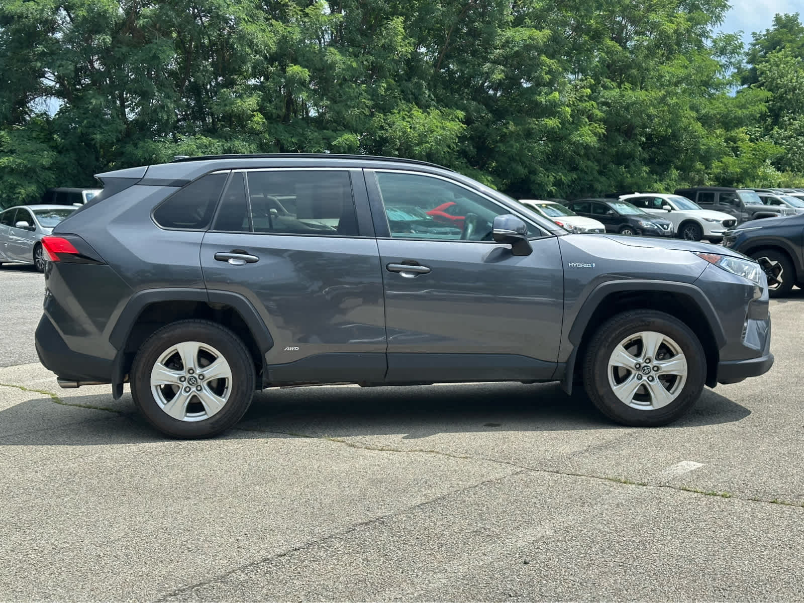 Thumbnail: 2021 Toyota RAV4 - 8
