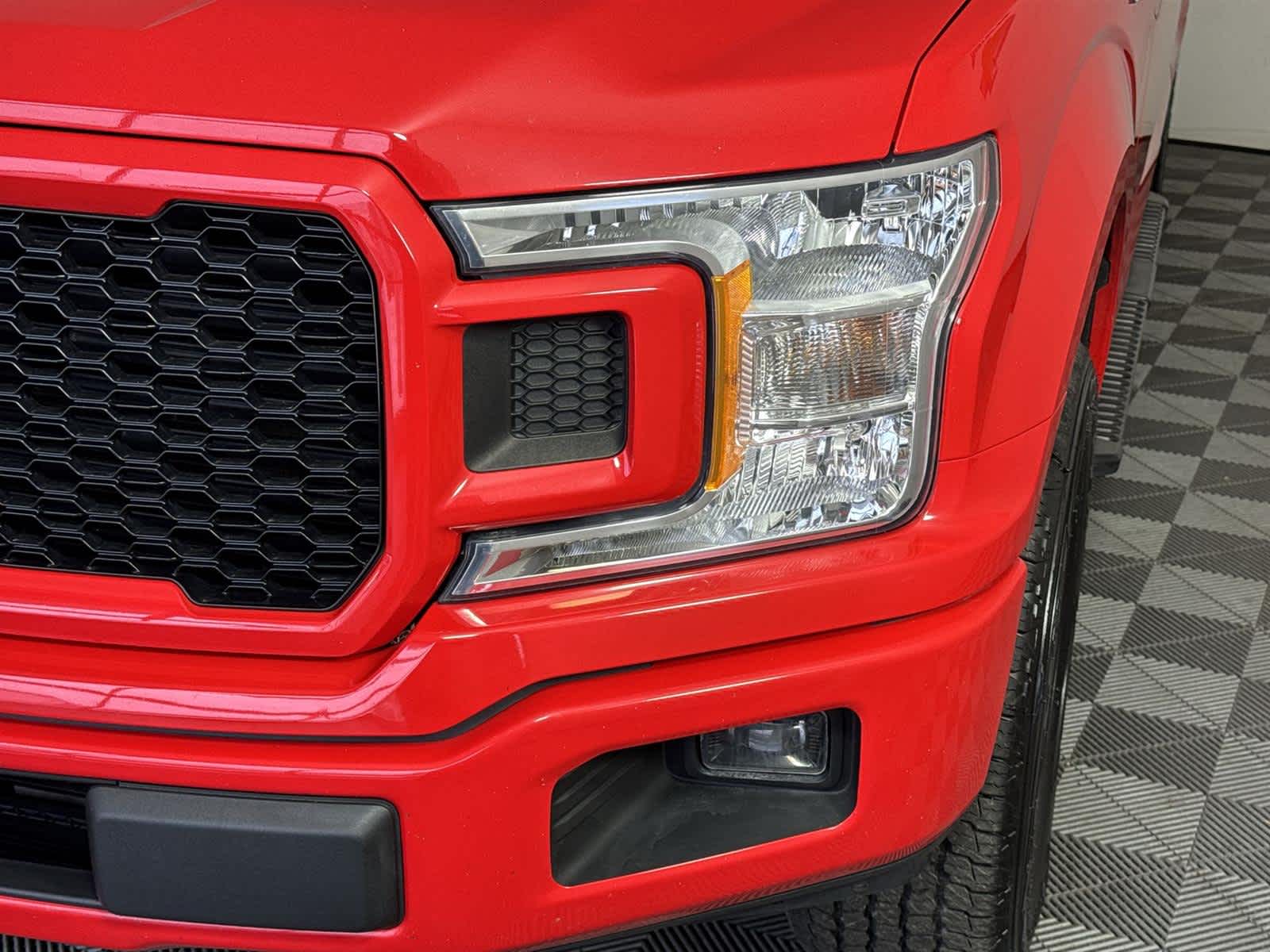 Thumbnail: 2019 Ford F-150 - 9