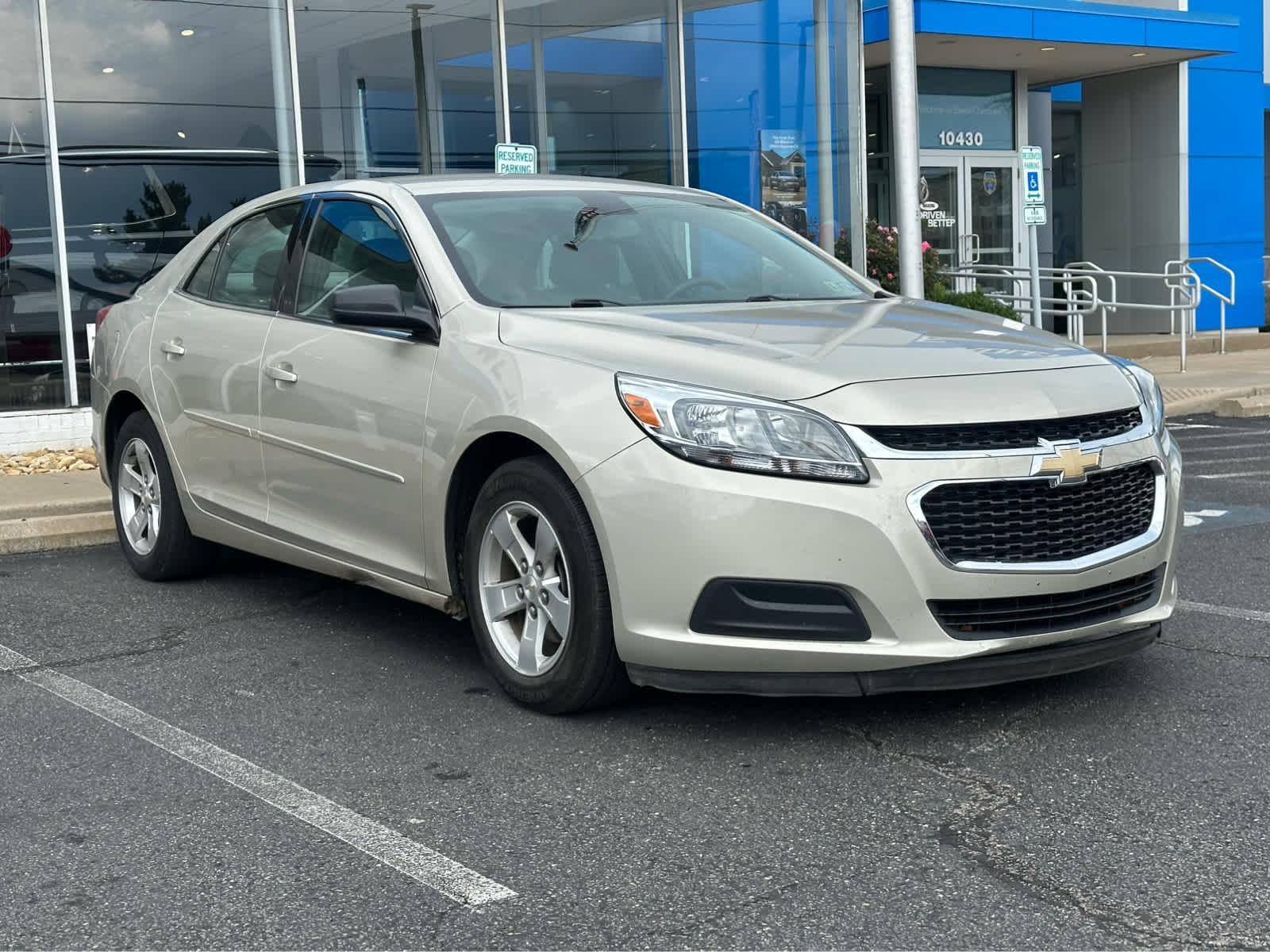 Thumbnail: 2015 Chevrolet Malibu - 3