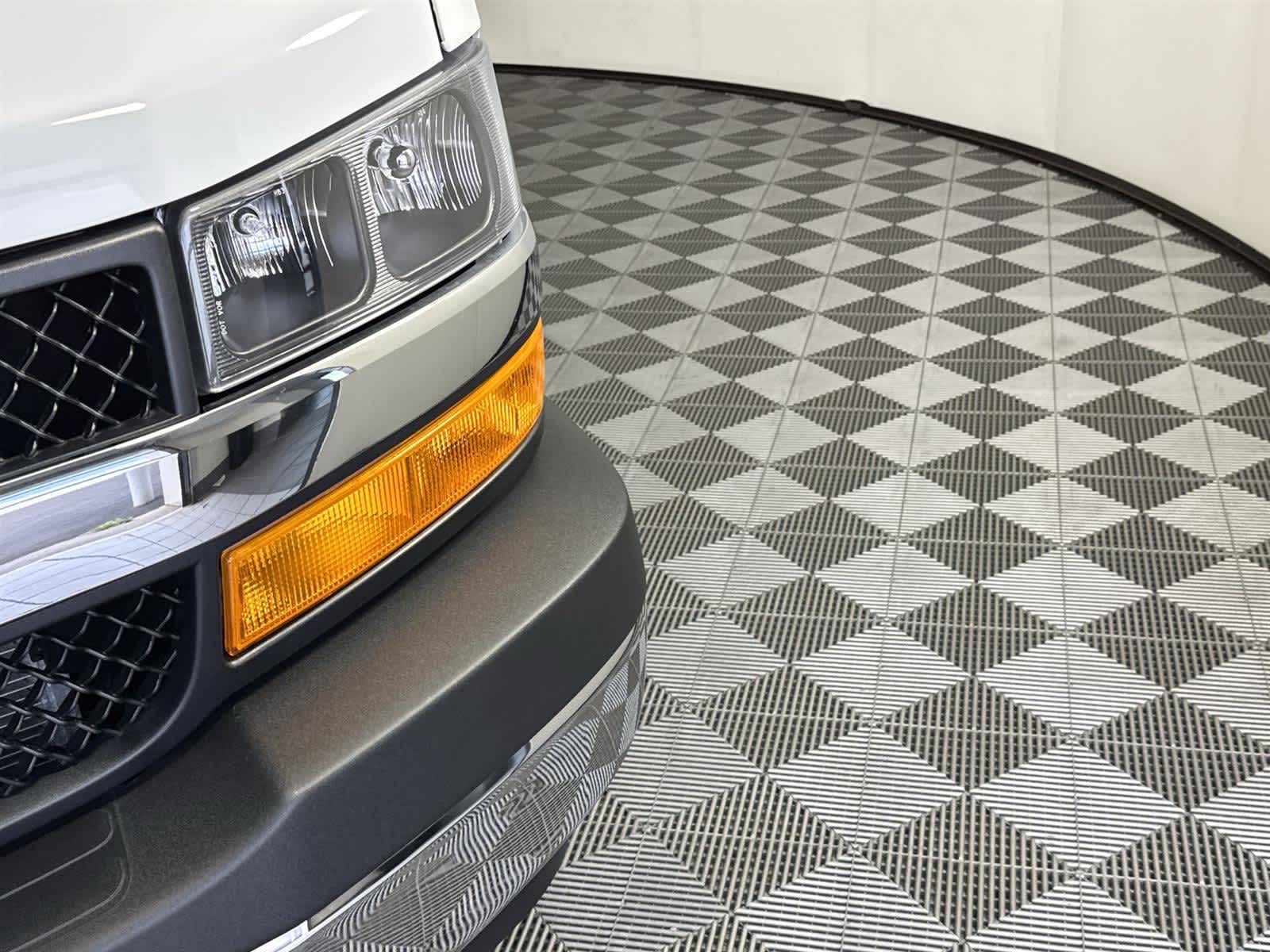 Thumbnail: 2024 Chevrolet Express - 9