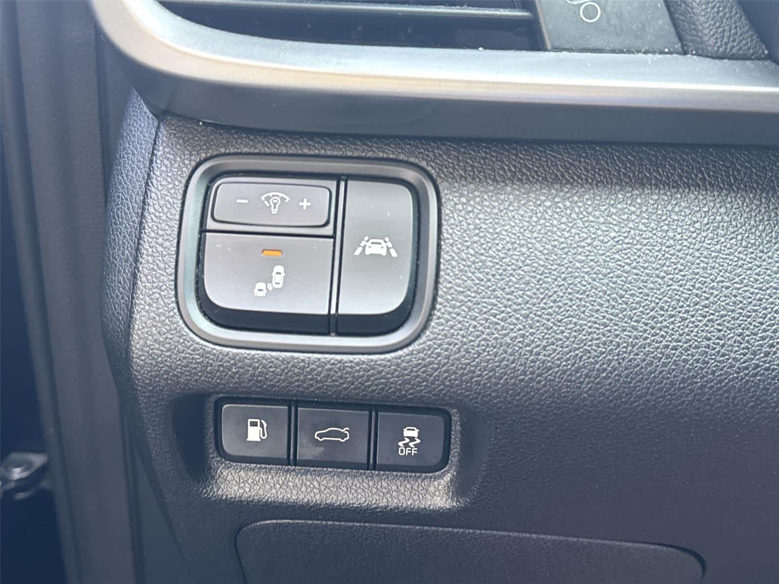 Thumbnail: 2019 Kia Optima - 23