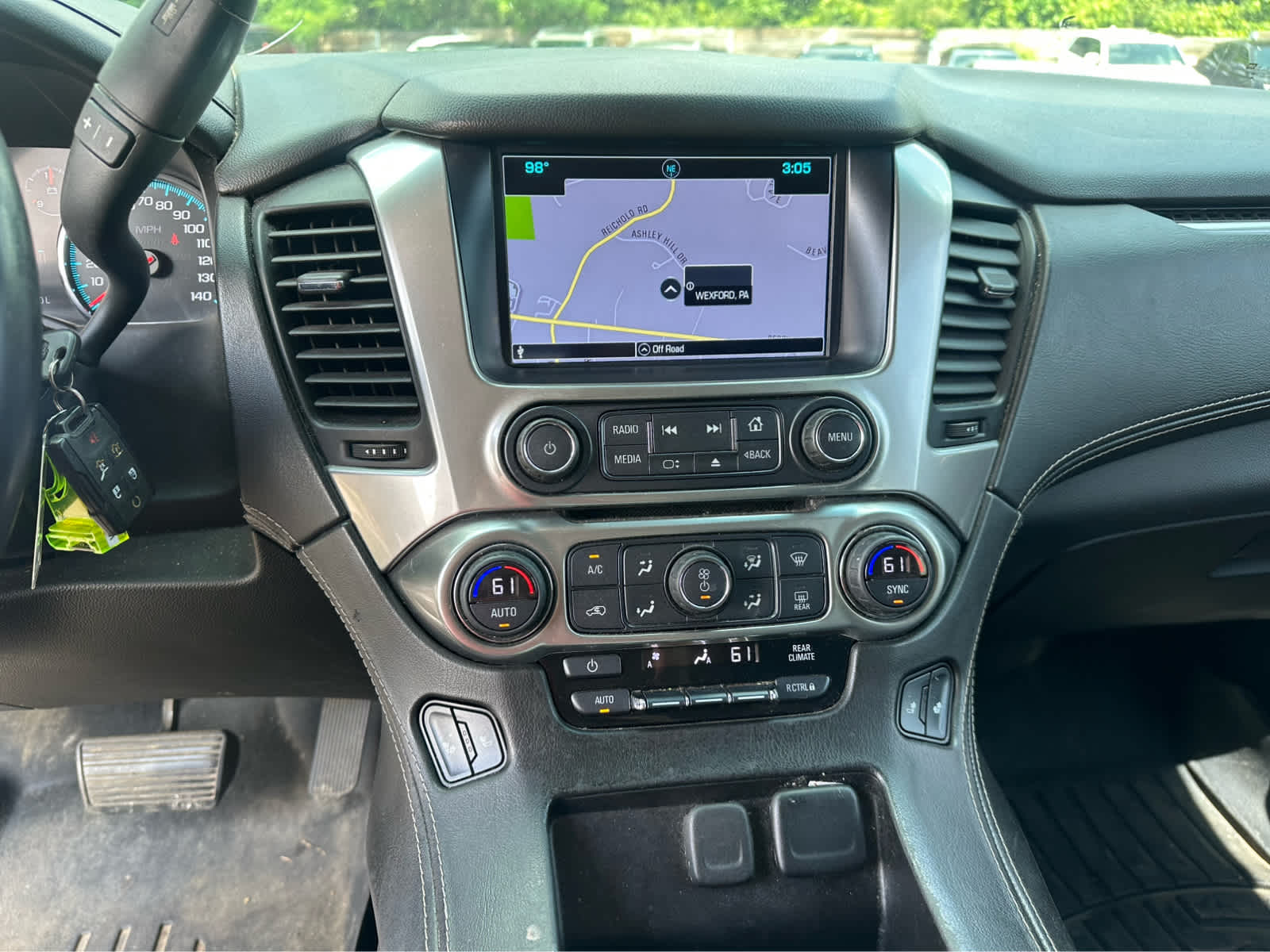 Thumbnail: 2017 Chevrolet Tahoe - 12