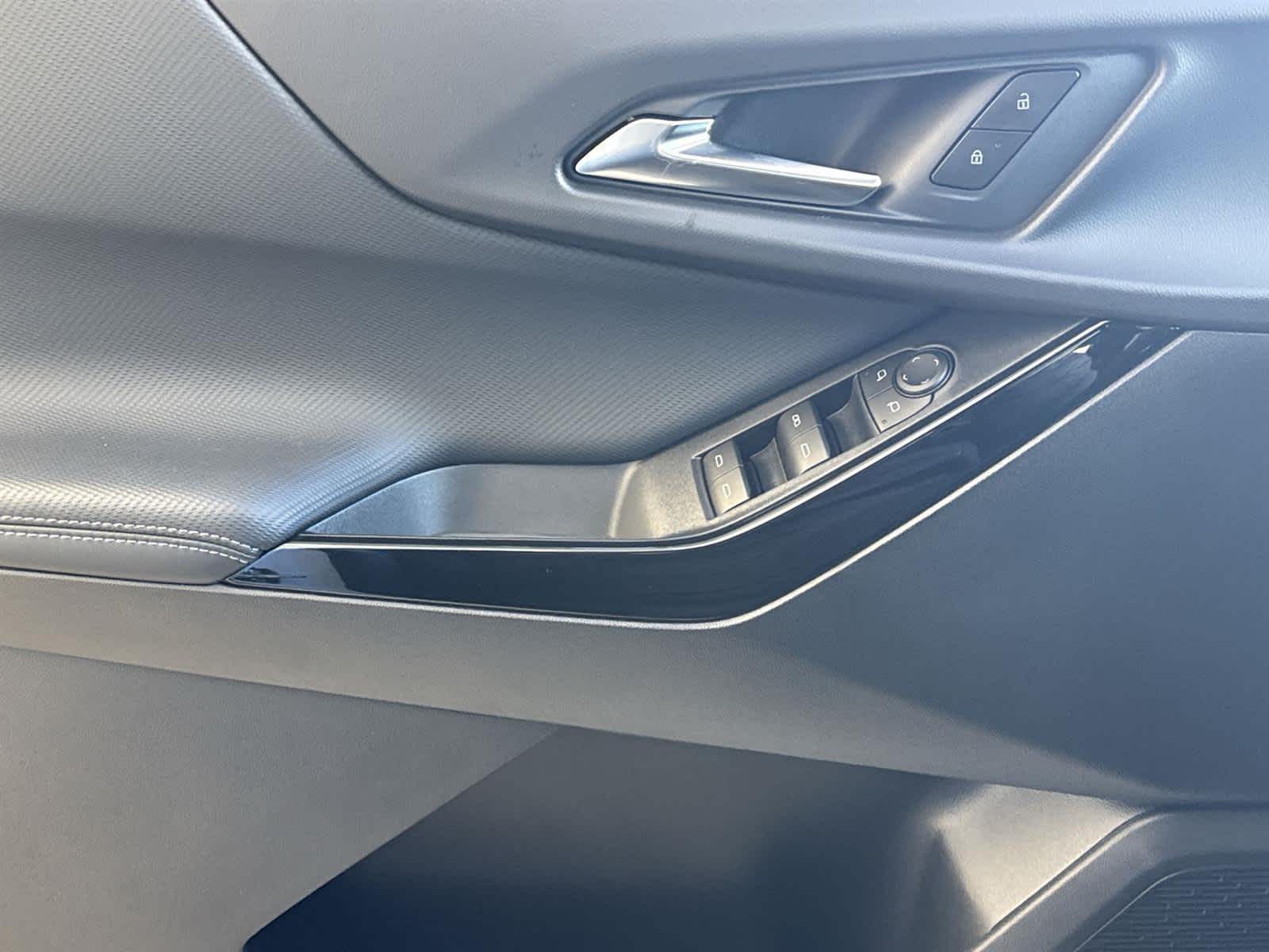 Thumbnail: 2026 Chevrolet Equinox - 21